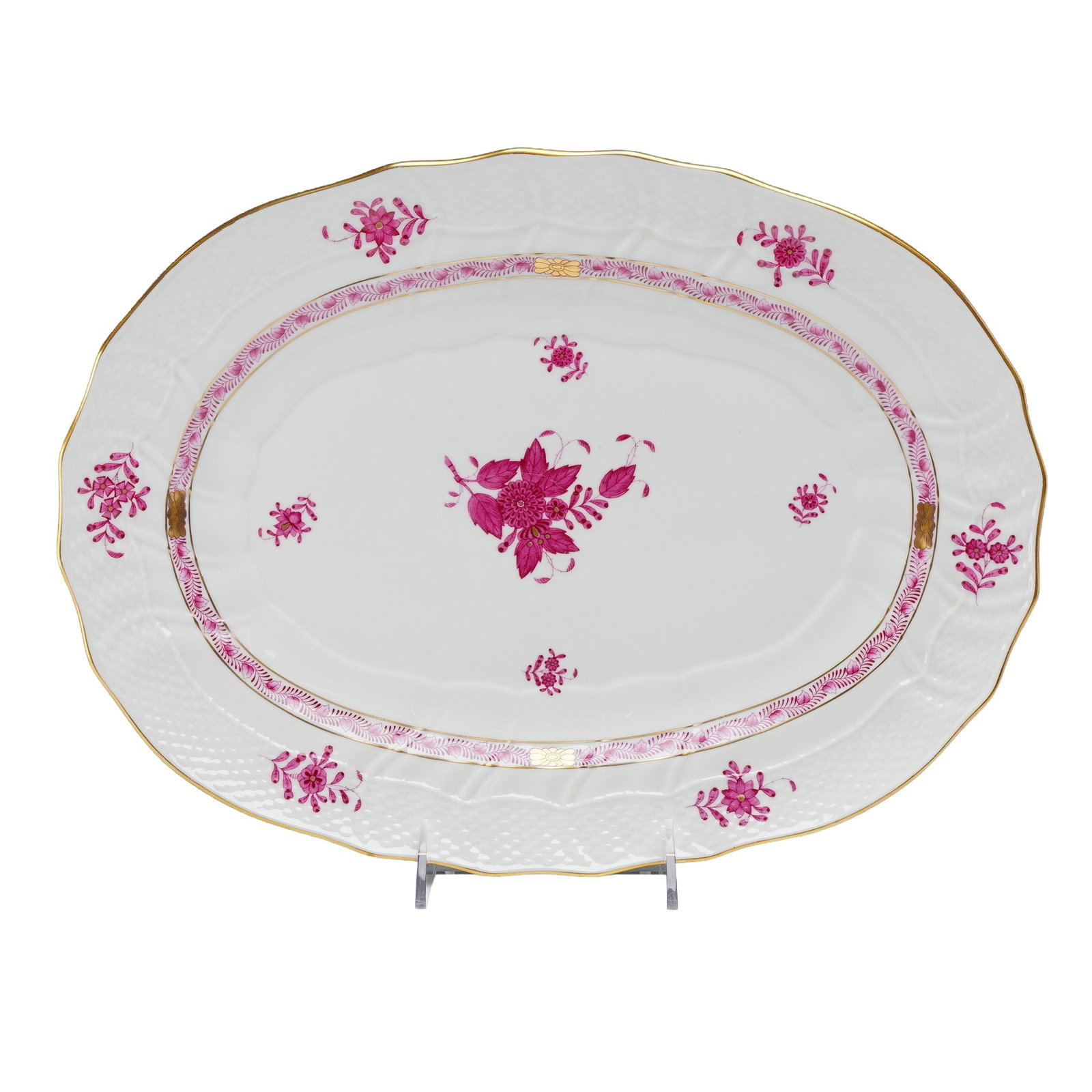 Herend Hand-Painted Porcelain Oval Platter in Chinese Bouquet Raspberry Pattern: This large Herend porcelain oval serving platter is decorated in the Chinese Bouquet Raspberry pattern, also known as Apponyi Purpure. The hand-painted monochrome decoration in raspberry purple featur