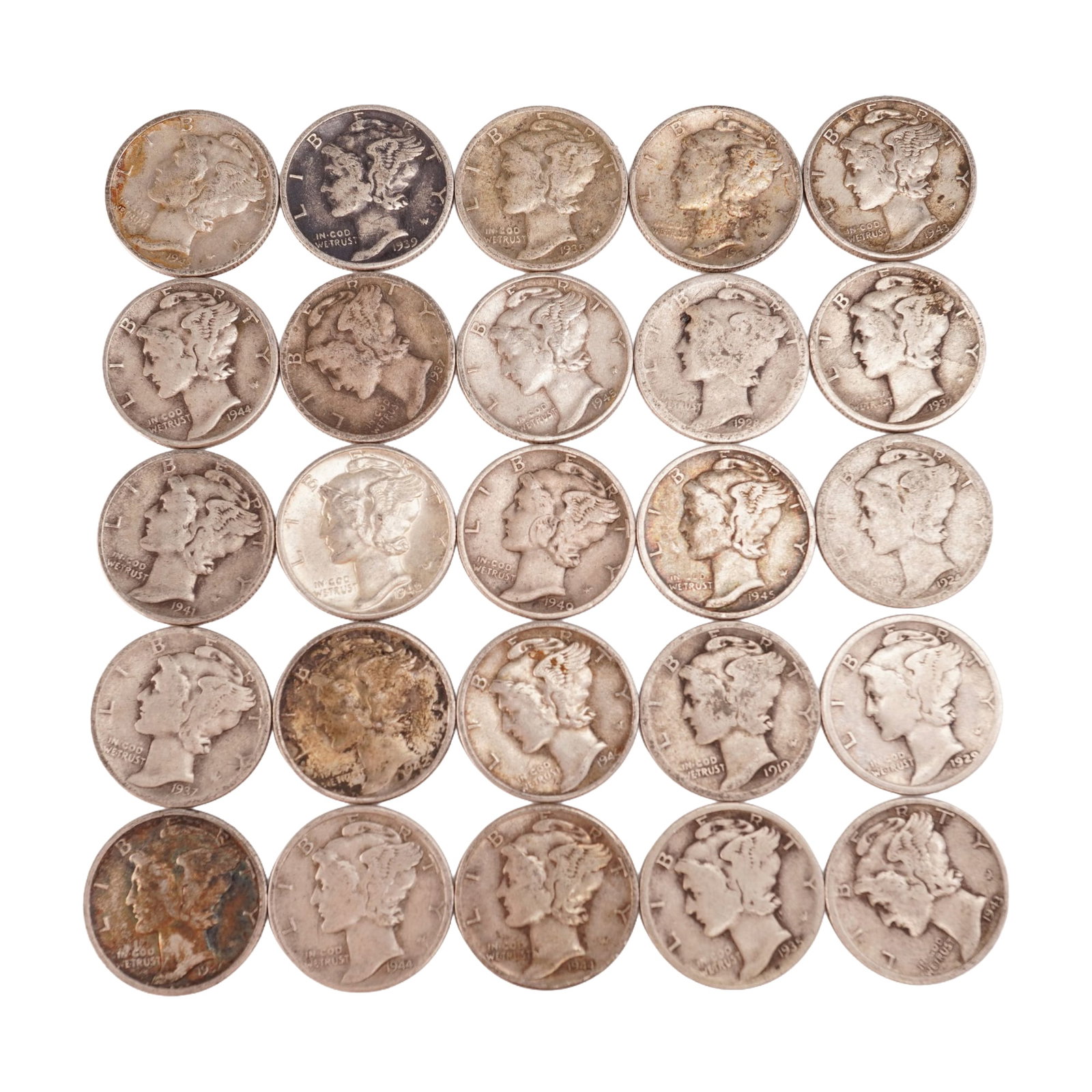 Lot of 25 Loose Mercury 90% Silver Dimes, Circulated: Obverse designed with an allegory of Liberty wearing a winged Phrygian cap (freedom of thought) is surrounded with the word "LIBERTY" and accompanied with the motto: "IN GOD WE TRUST". Reverse fasces 