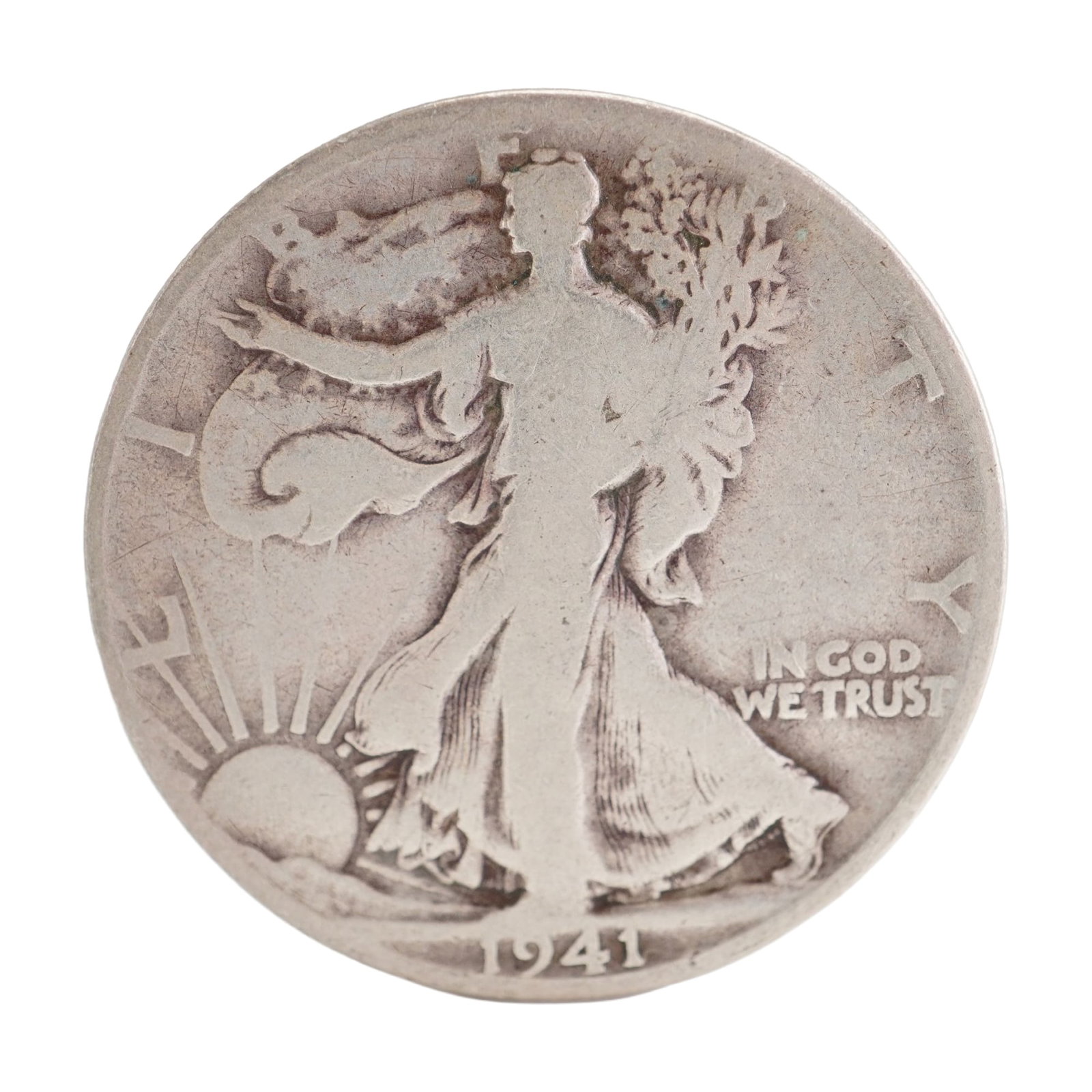 1941 U.S. Walking Liberty Half Dollar 90% Silver Coin, Circulated: Design includes obverse Liberty walking to the left with date below; Reverse has Eagle with wings spread and denomination below. Total weight 12g. Dimensions: 30.6mm Date or Era: 1941 Country of Origi