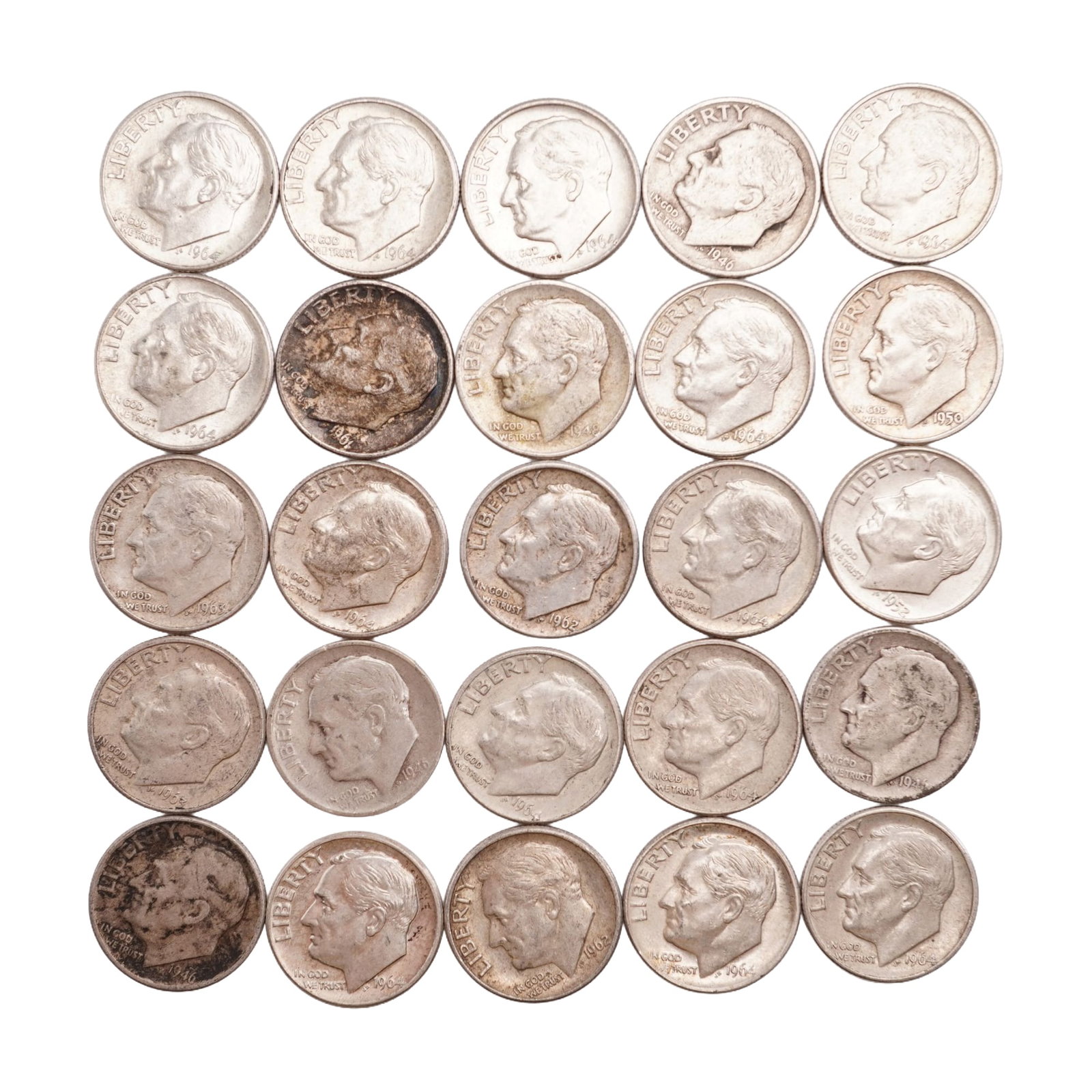 Lot of 25 Loose Roosevelt 90% Silver Dimes, Circulated: Obverse portrait in left profile of Franklin D. Roosevelt, the 32nd President of the United States from 1933 to his death in 1945, is accompanied with the motto: "IN GOD WE TRUST" and surrounded with 