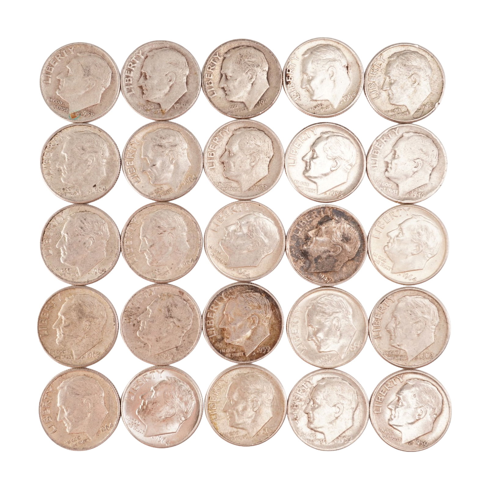 Lot of 25 Loose Roosevelt 90% Silver Dimes, Circulated: Obverse portrait in left profile of Franklin D. Roosevelt, the 32nd President of the United States from 1933 to his death in 1945, is accompanied with the motto: "IN GOD WE TRUST" and surrounded with 