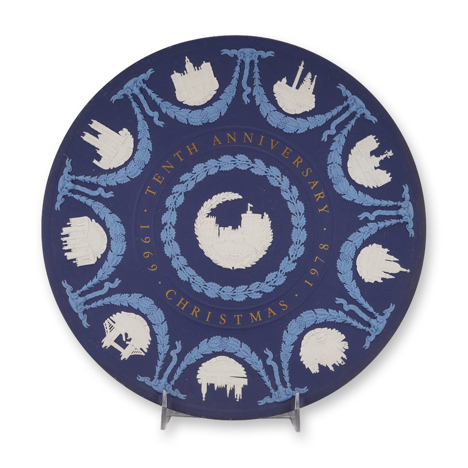 Wedgwood Jasperware 10th Anniversary Christmas Plate (1 of 5)
