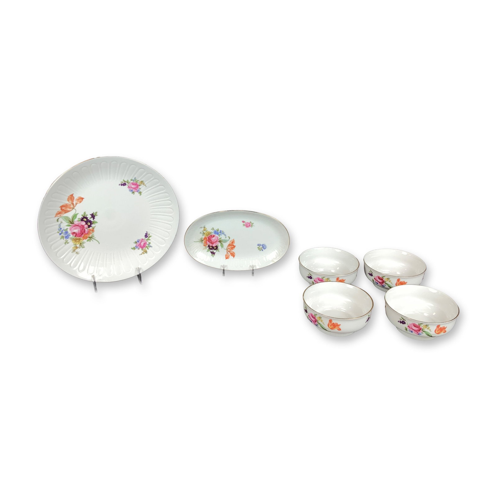 6pc Henneberg Porcelain Floral Dinnerware Set: This is a six-piece set of white porcelain tableware produced by Henneberg Porzellan in the German Democratic Republic. The collection is decorated in a traditional German floral style featuring multi