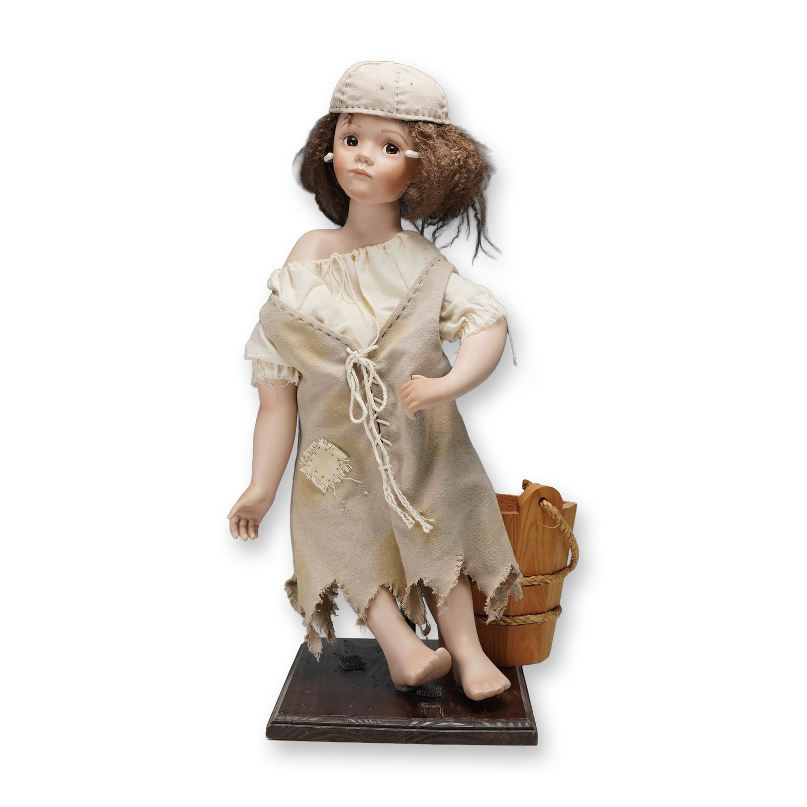 2pc Helen M. Carr Hamilton Collection Doll & Bucket, Ashley McTiddle (1 of 4)