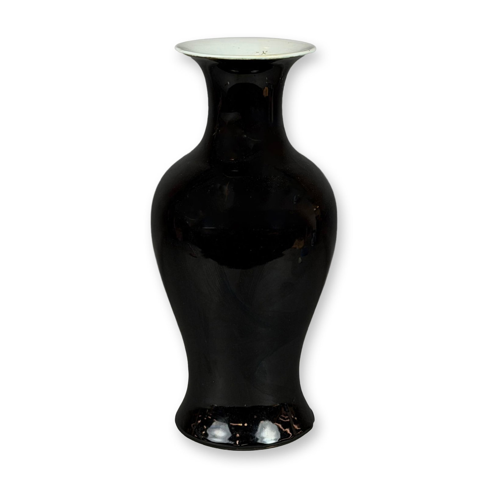 Qing Dynasty Black Mirror Glazed Baluster Vase: A Chinese black-glazed porcelain vase in elegant baluster form. The vessel presents an ovoid body that tapers to a waisted neck, culminating in a widely flared rim. Its exterior is enveloped in a lust