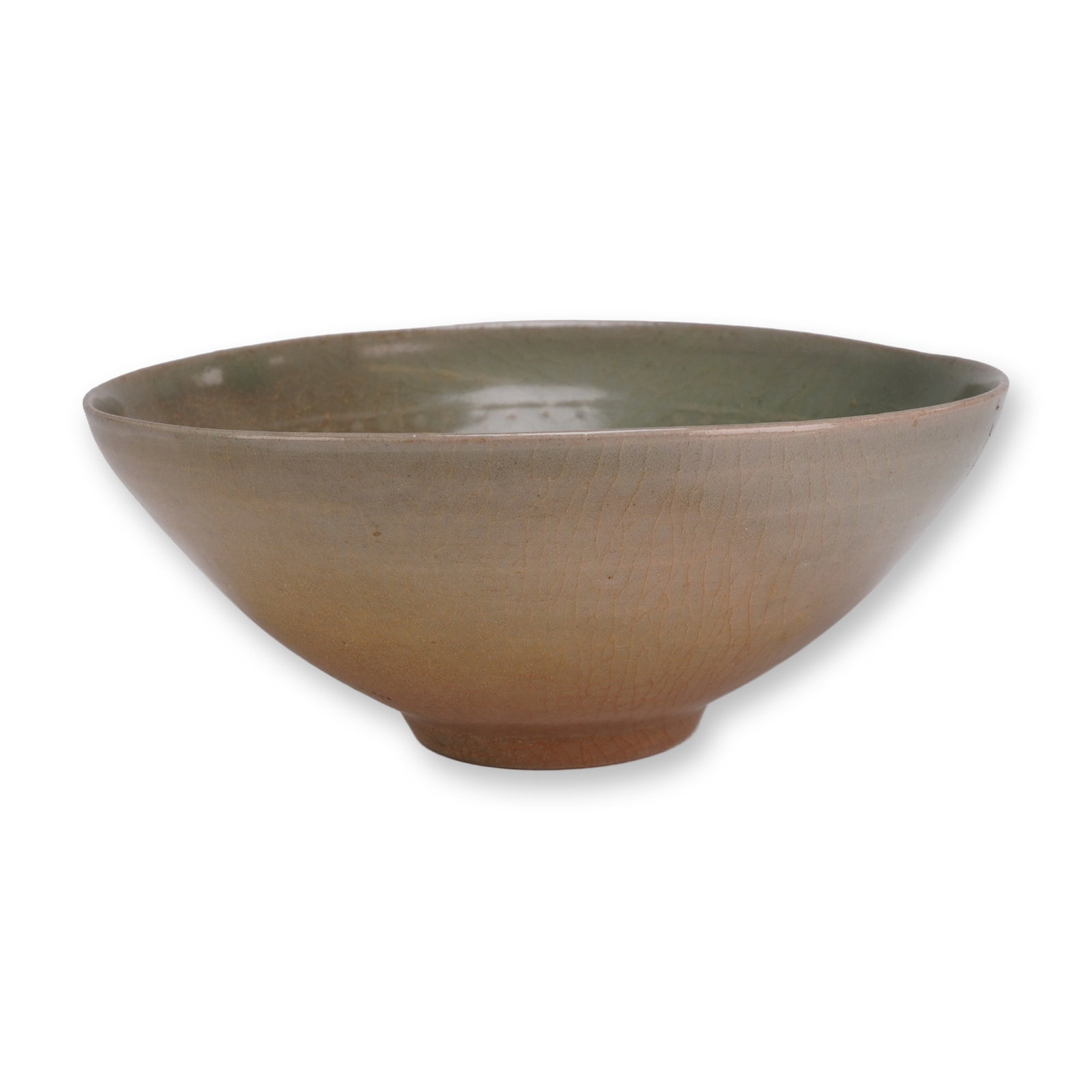 Korean Celadon Glazed Porcelain Bowl, Small Medallions and Border, Goryeo Period: This Korean celadon glazed porcelain bowl is finished in a pale green color, featuring faint medallions and a border on the interior. Dimensions: 7.5"W x 3"H Weight: 15 oz
