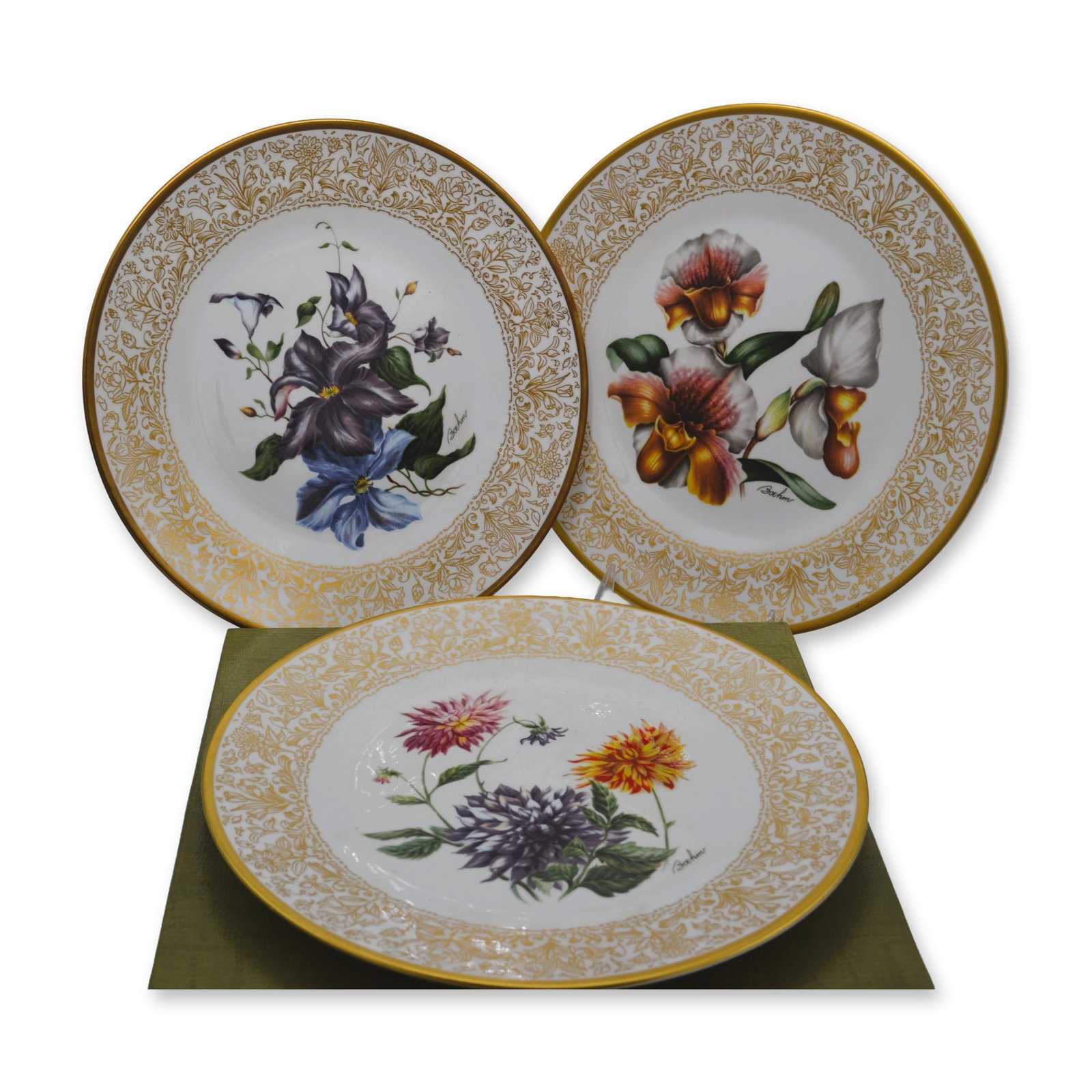 3Pc Boehm Porcelain LE Flowers Of The World Plates, 1979, W/Boxes: Glazed Porcelain Decorated, created by the E.M. Boehm Studios. Featuring the Flowers of the World Plate English Series, which includes Three (3) Porcelain Limited Edition Plates. Authentic Backstamps 