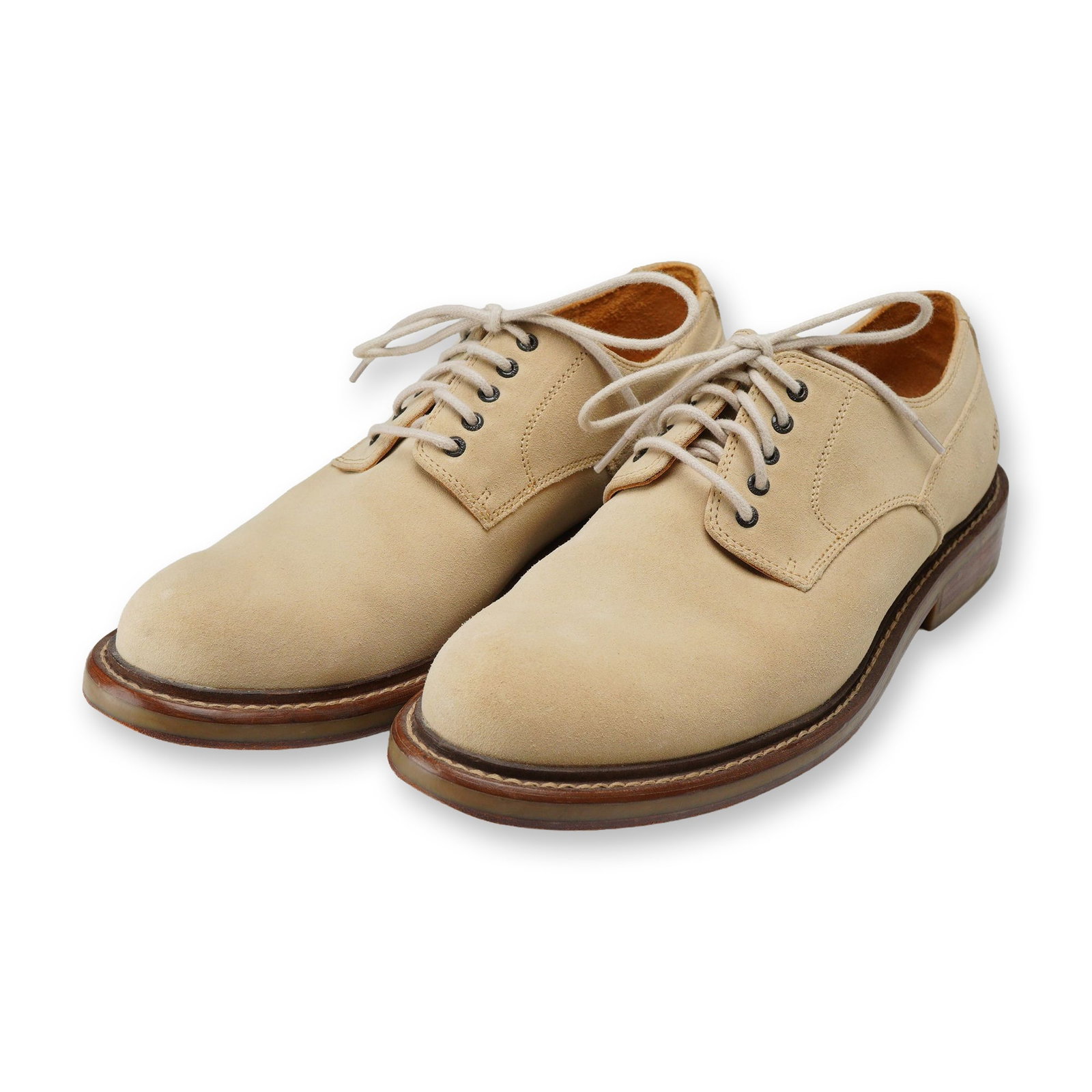 Orvis Tan Suede Derby Shoes: Orvis model OV1053 plain-toe derby shoes in tan suede. Constructed with a five-eyelet lace-up front, beige laces, leather lining, and a hybrid outsole featuring leather with rubber lug inserts. The le