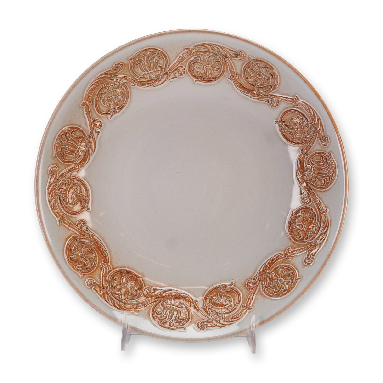 Rare Wedgwood Norman Wilson Gray Wash Transmutation Glaze Patrician Pattern Bowl: A Wedgwood ceramic shallow bowl or deep plate designed by Norman Wilson. This piece features a gray wash transmutation glaze applied over the embossed flowers and scrolls of the Patrician pattern. The