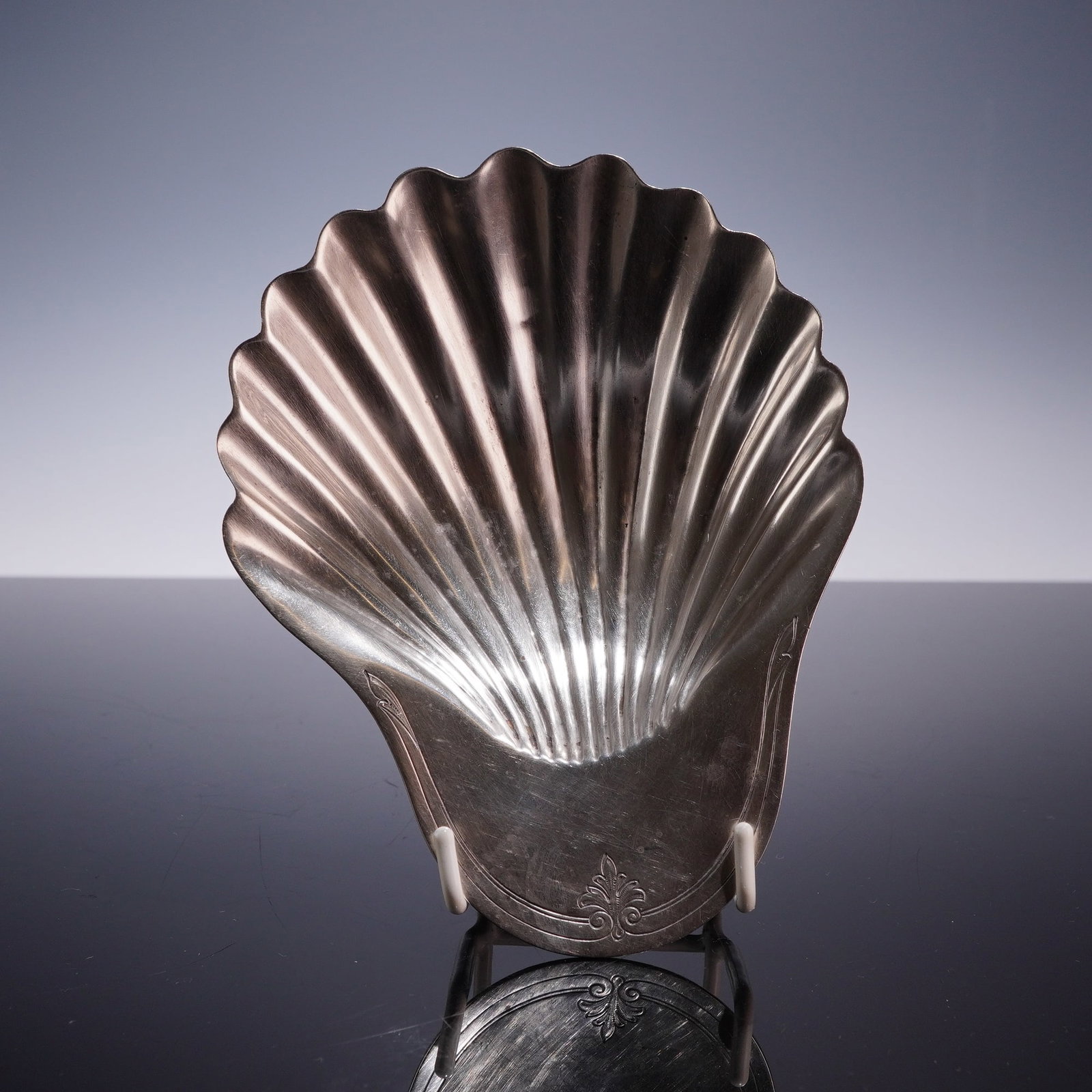 Sterling Silver Shell Form Footed Dish - 2