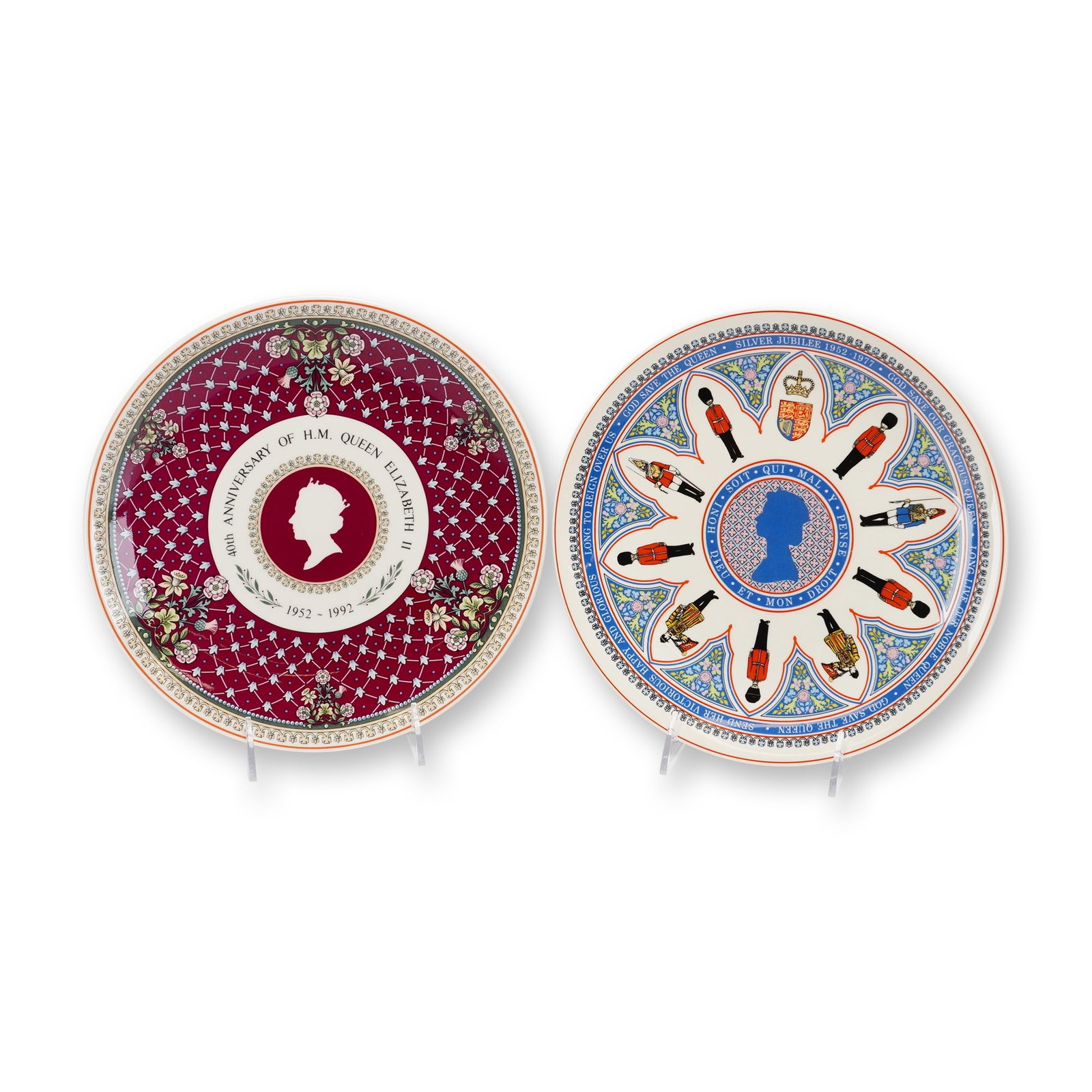 A Pair of Wedgwood Queen Elizabeth II Commemorative Plates, 1977 and 1992 (1 of 4)