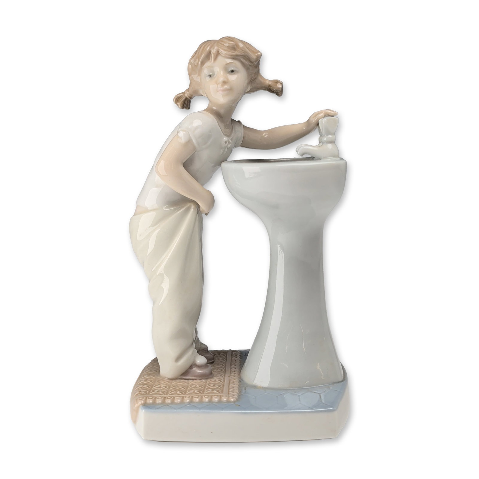 Lladro Spanish Porcelain Figurine Clean Up Time (1 of 4)