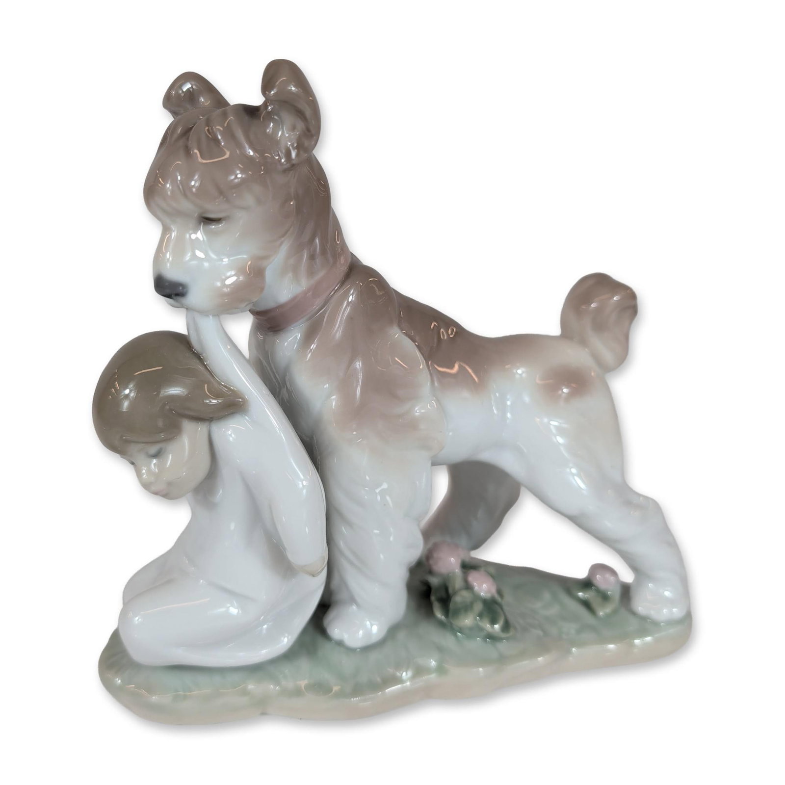 Lladro Porcelain Dog Figurine, Safe and Sound 01006556 (1 of 5)