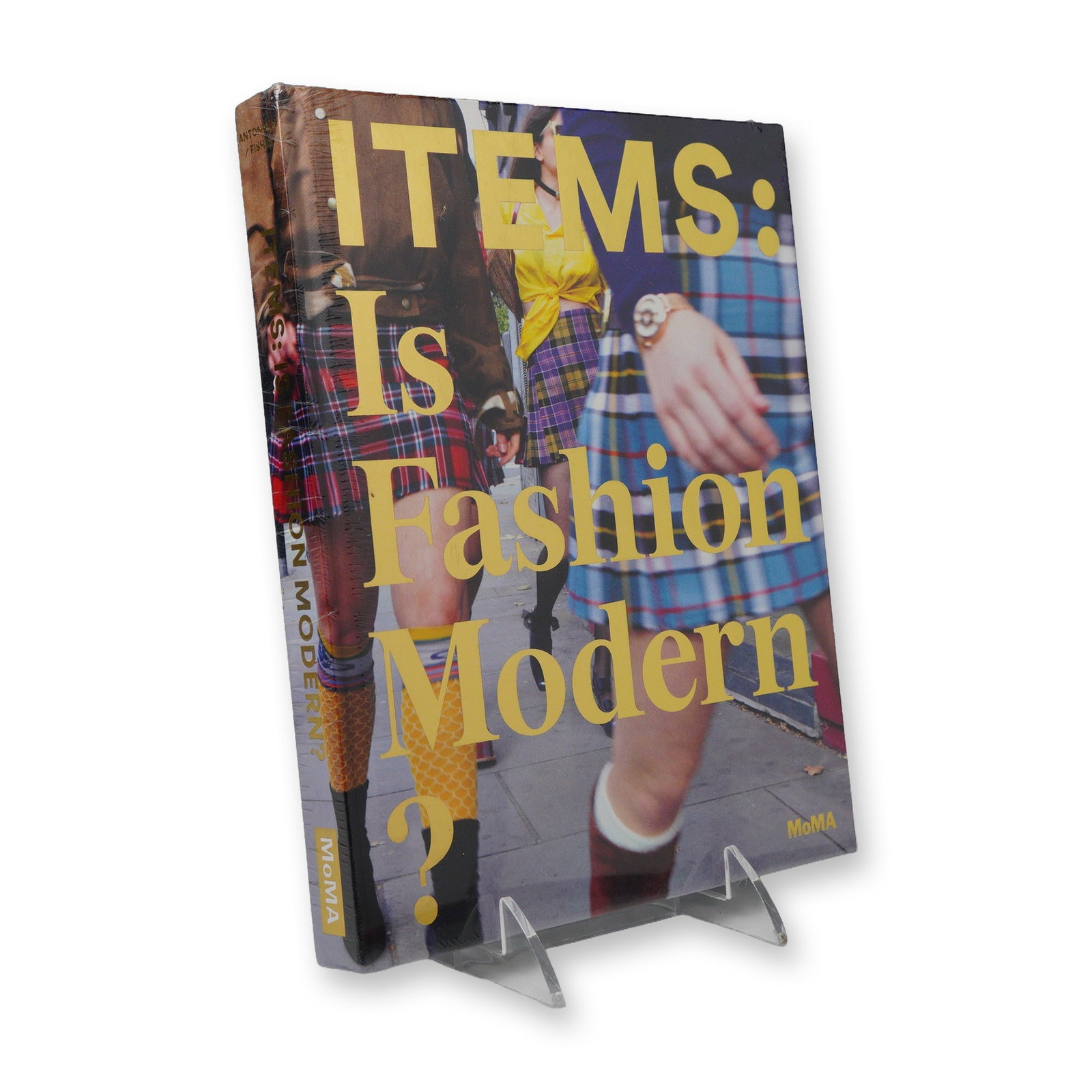 Items: Is Fashion Modern?, Antonelli/Fisher, MoMA Softcover 2017 (1 of 3)