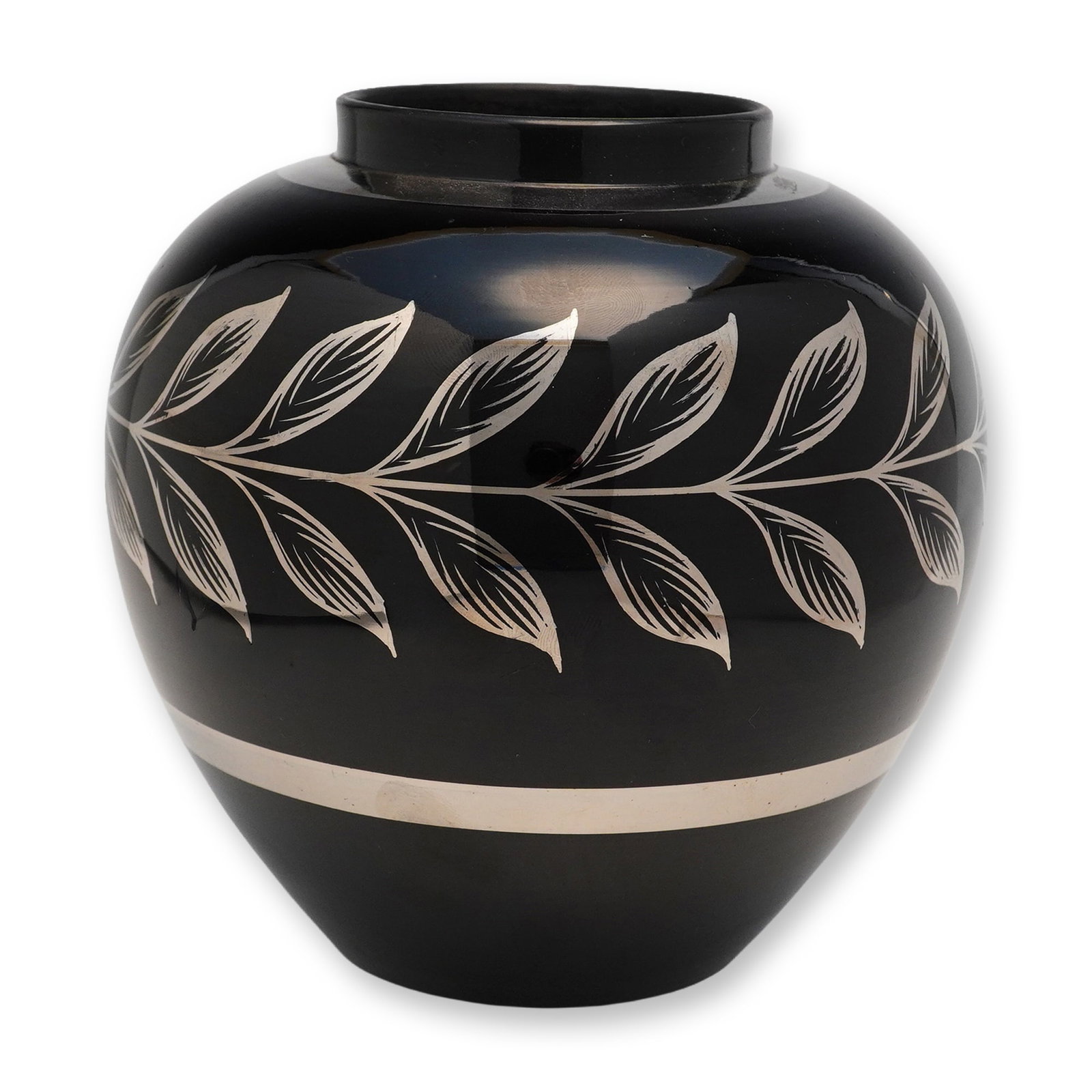Wedgwood Art Deco Black Glazed Vase with Silver Leaf Pattern accents ca 1935 (1 of 4)
