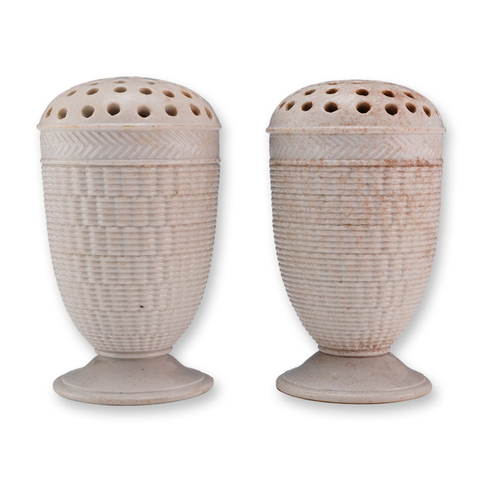 Pair of Wedgwood Creamware Woven Design Pepper Pots (1 of 3)
