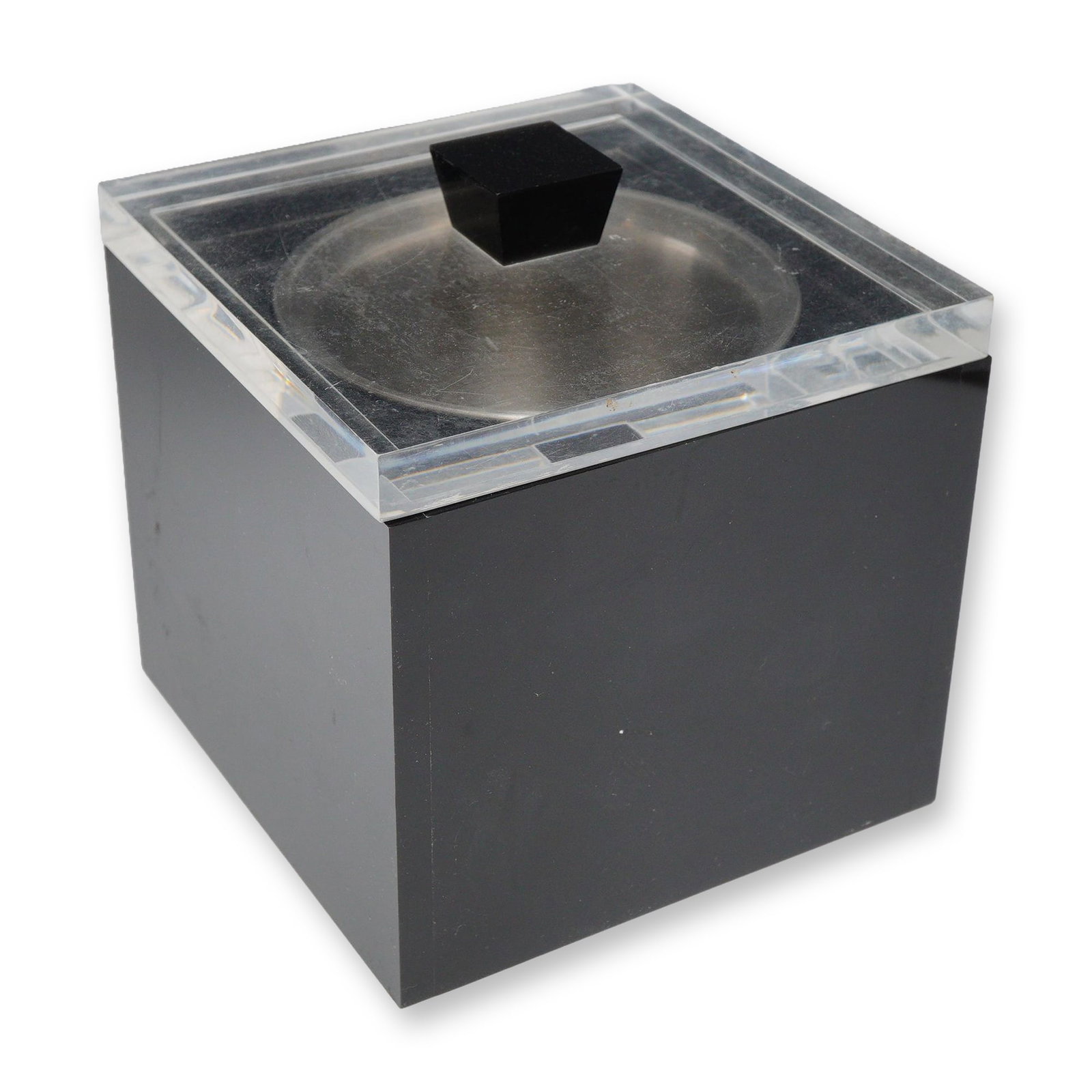 Minimalist Black Lucite and Stainless Steel Ice Bucket: Mid-century modern style minimalist ice bucket in the manner of Alessandro Albrizzi. Cube-form construction featuring an opaque black acrylic body set on a clear acrylic base. The lot includes a thick