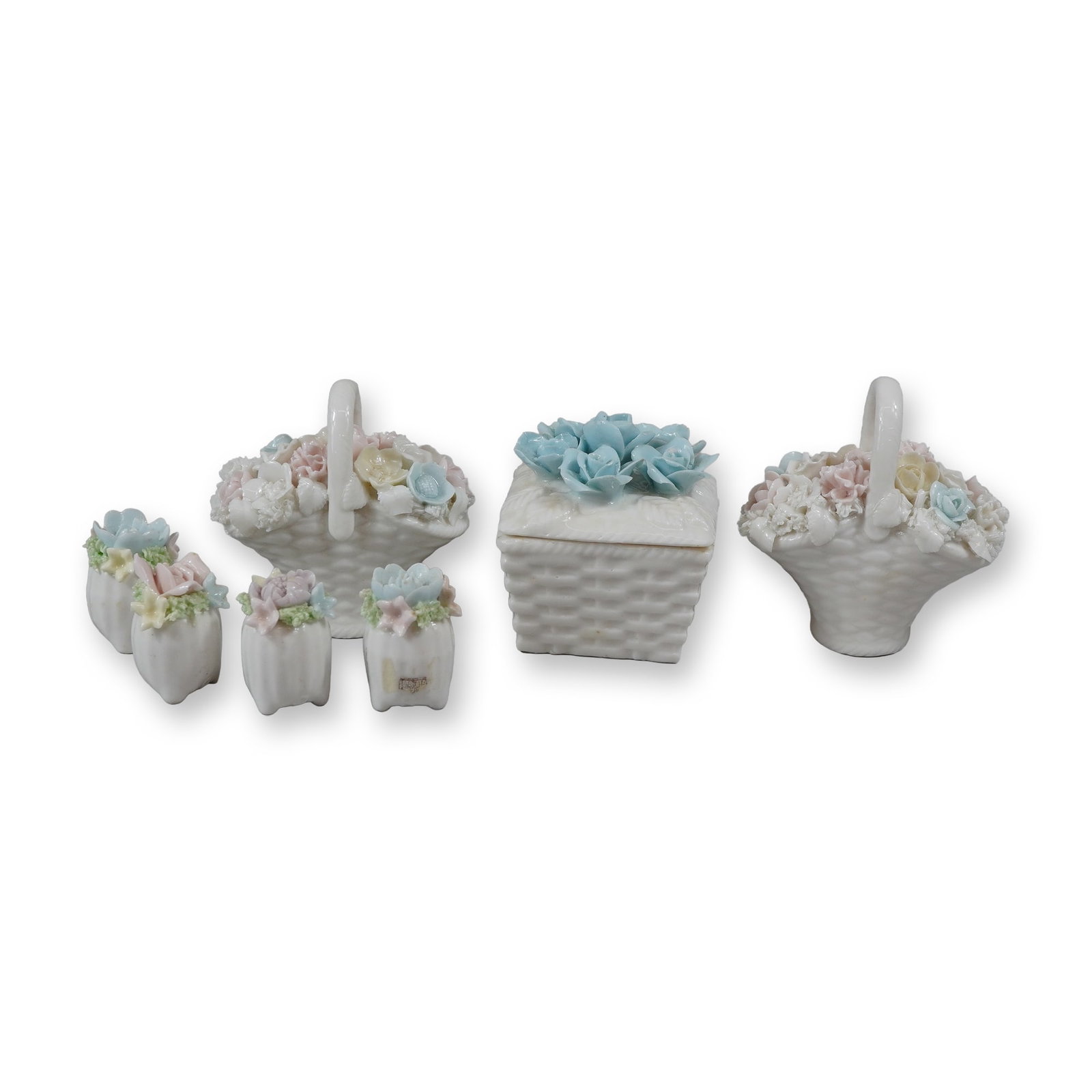 A Lot of 7 Floral Porcelain Items Including Irice Trinket Box, Baskets, and Ardalt Salt and Pepper (1 of 3)