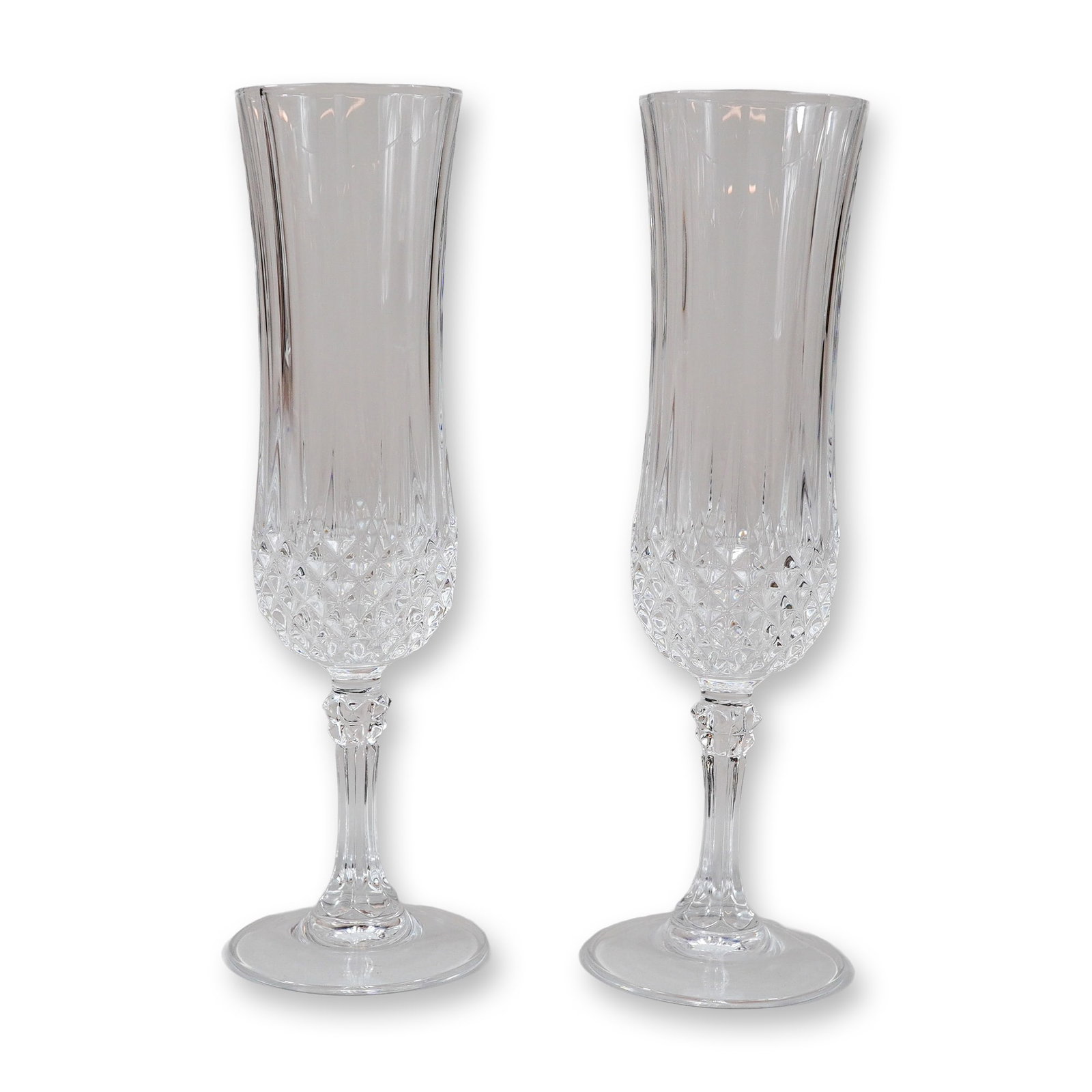 Pair of Crystal Champagne Flutes with Diamond Pattern and Faceted Stems (1 of 3)