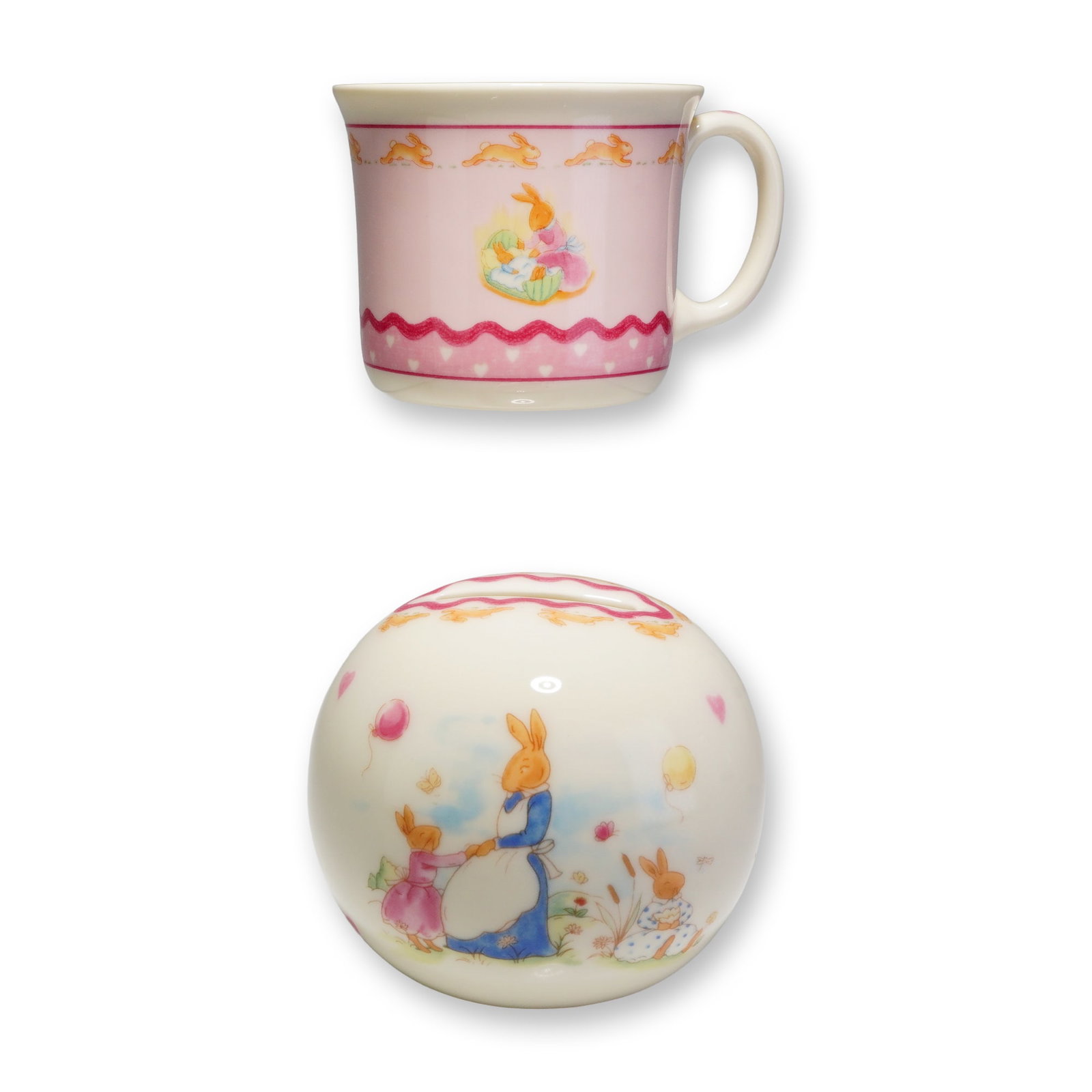 2pc Royal Doulton Bunnykins Sweet Hearts Mug and Money Bank (1 of 4)