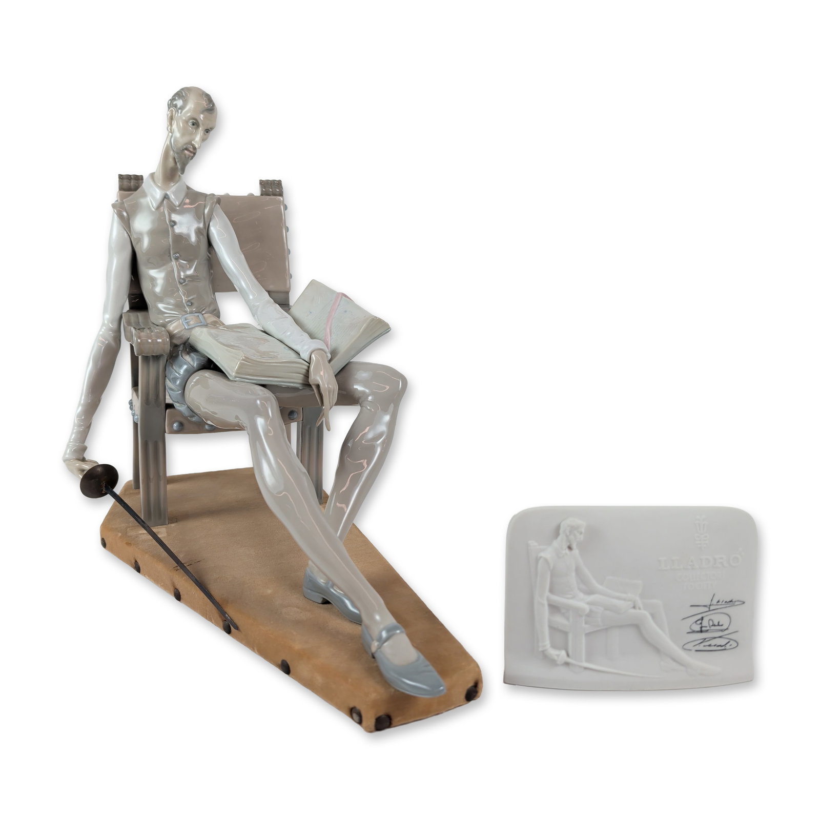 Lladro Spanish Porcelain Don Quixote Figurine and Plaque (1 of 4)
