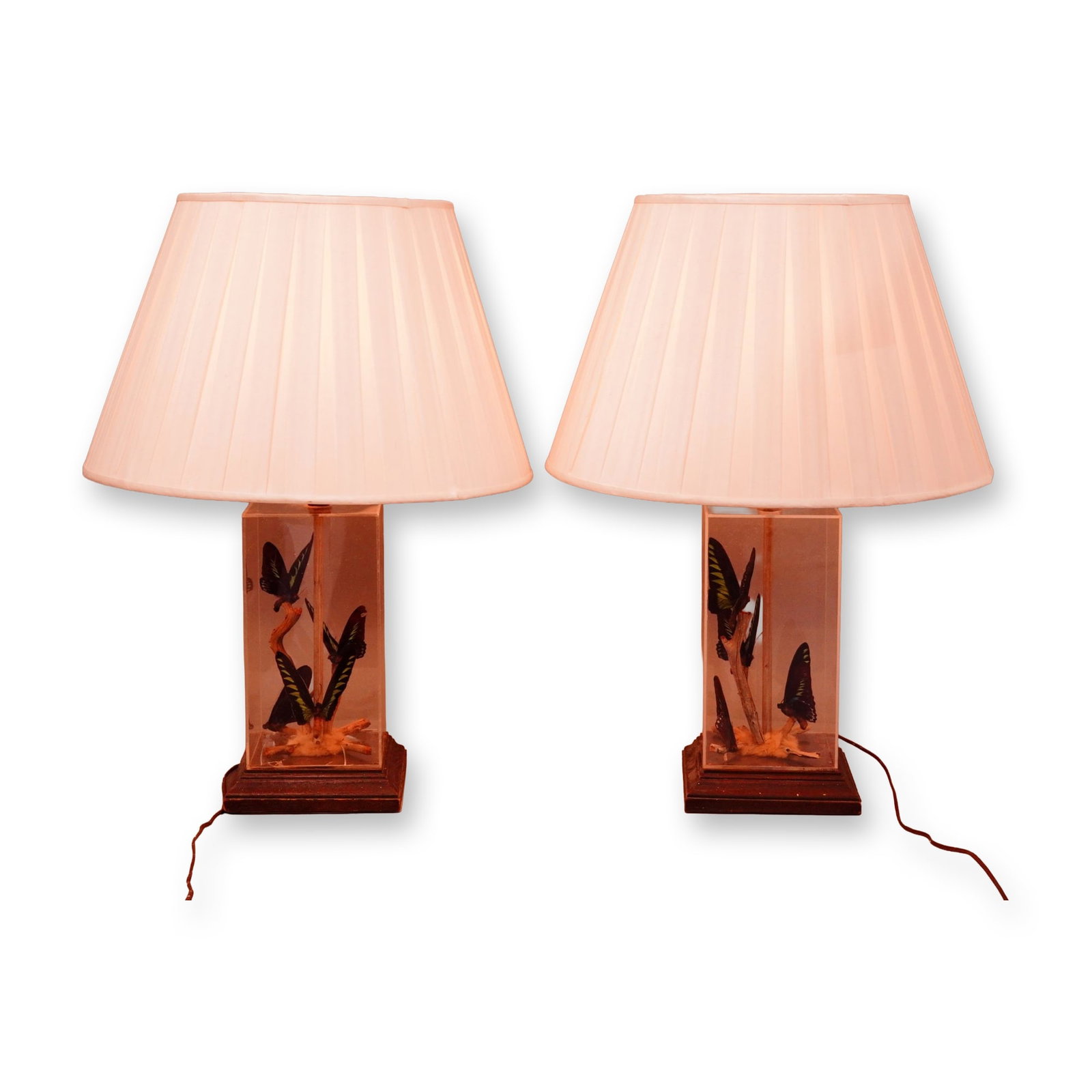 Pair of Midcentury Acrylic Butterfly Table Lamps: Midcentury style pair of table lamps with acrylic box bases, each featuring a real taxidermy butterfly exhibit mounted on natural wood branches on a faux-fur base. The rectangular clear acrylic