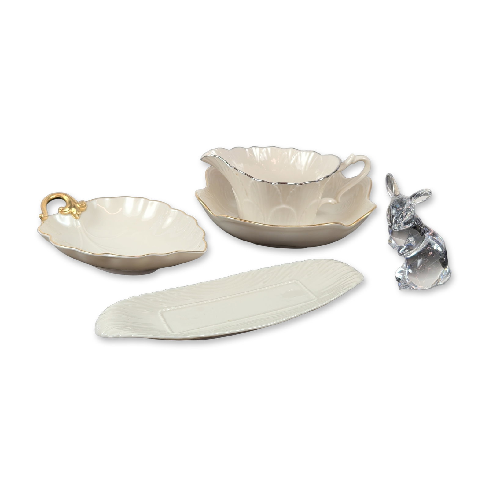 5pc Collection of Lenox Porcelain and Crystal: Collection of Lenox decorative items, including three porcelain vessels and one crystal figurine. The porcelain pieces are crafted in cream-toned fine china. The group consists of a flared pedestal bo