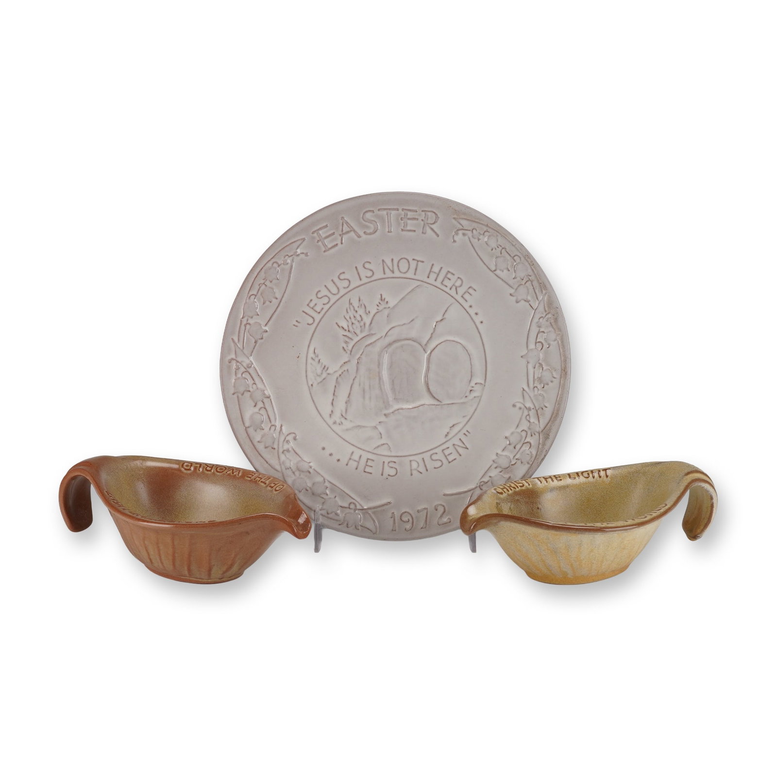 3 Frankoma Oral Roberts Plate & Candle Holders 1971-72: A trio of Frankoma Pottery religious commemorative items commissioned by the Oral Roberts Association, Tulsa, comprising one large plate/plaque and two leaf-shaped candle holders. The plate is made of