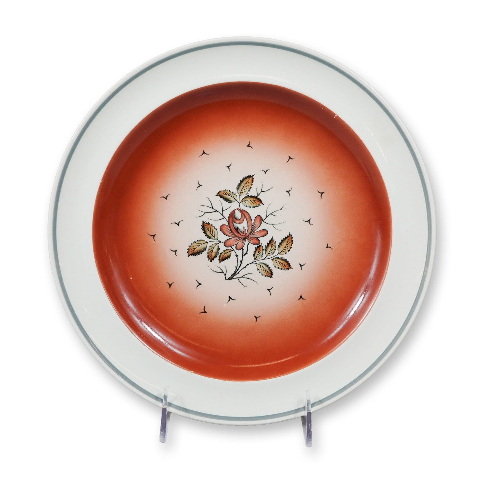 Wedgwood Sunrise Pattern Queensware Creamware Sample Plate: A circular fine earthenware (Queensware) plate produced by Wedgwood in the Sunrise pattern. The design features a central polychrome rose sprig surrounded by small black v-shaped marks resembling bird