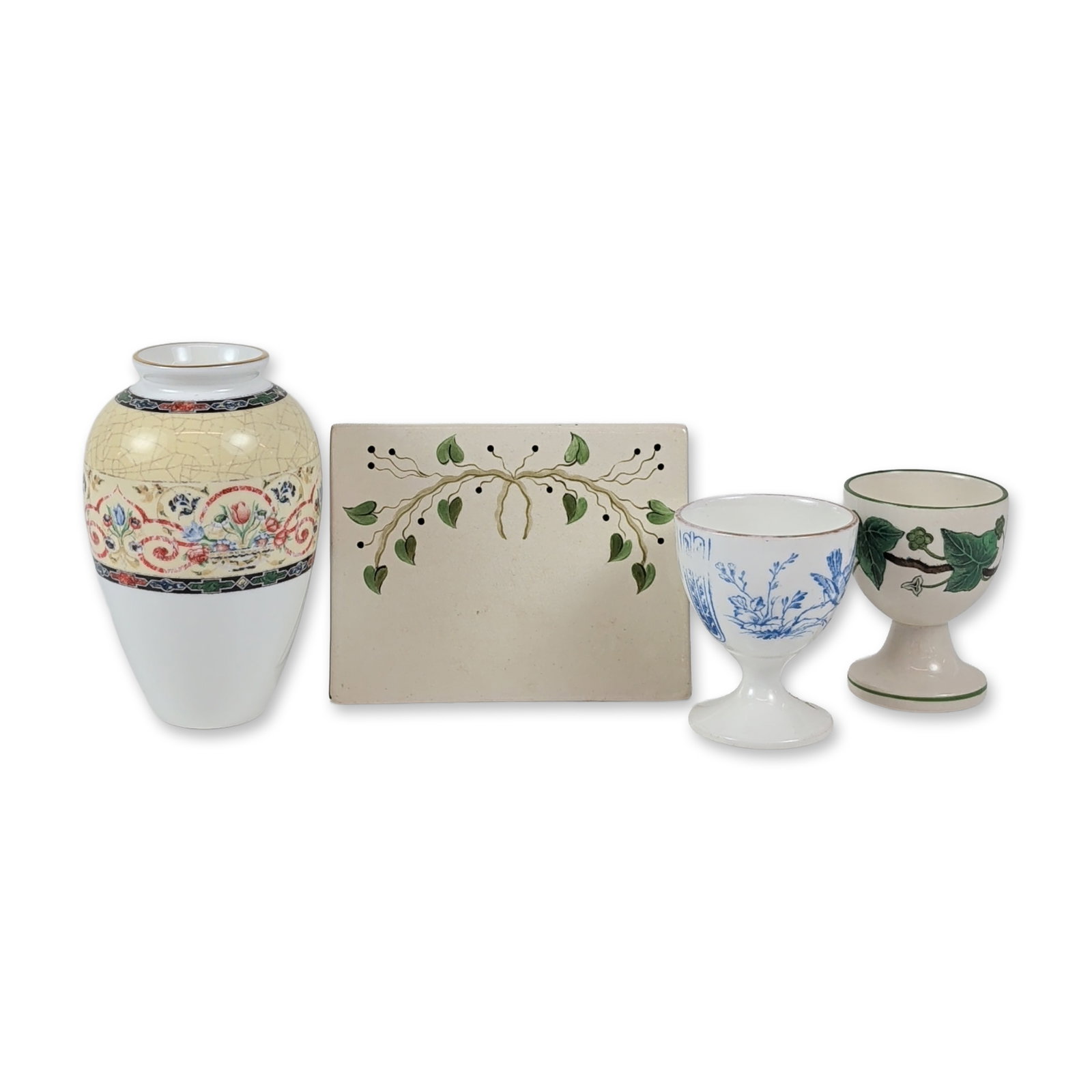 Group of Four Wedgwood Ceramic Decorative Items (1 of 5)