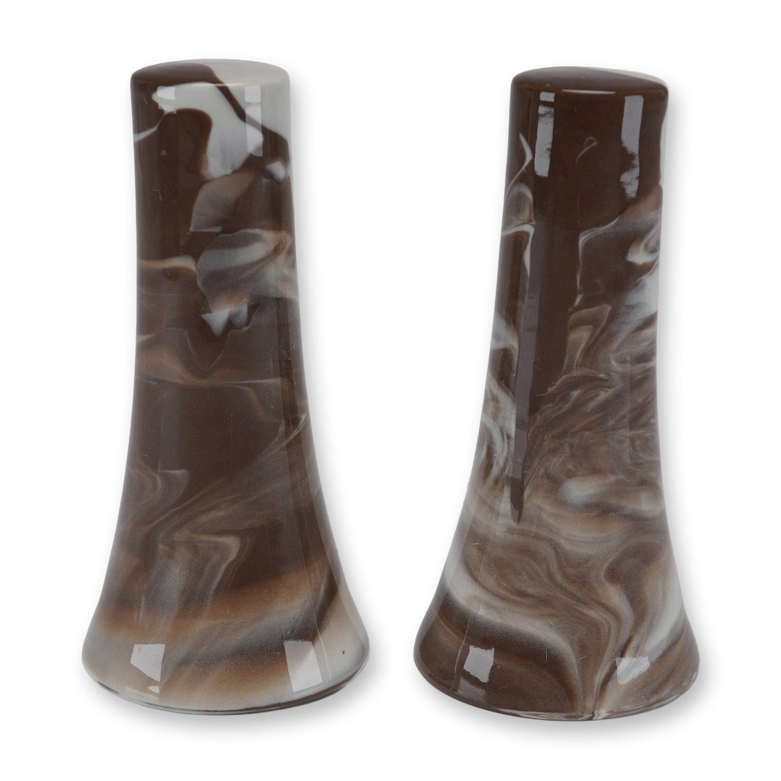2pc Wedgwood Agateware Salt and Pepper Shakers: This pair of salt and pepper shakers is crafted from marbled ceramic, a style referred to as agateware, manufactured by Wedgwood in England. The shakers feature a tall, tapered form that flares out to