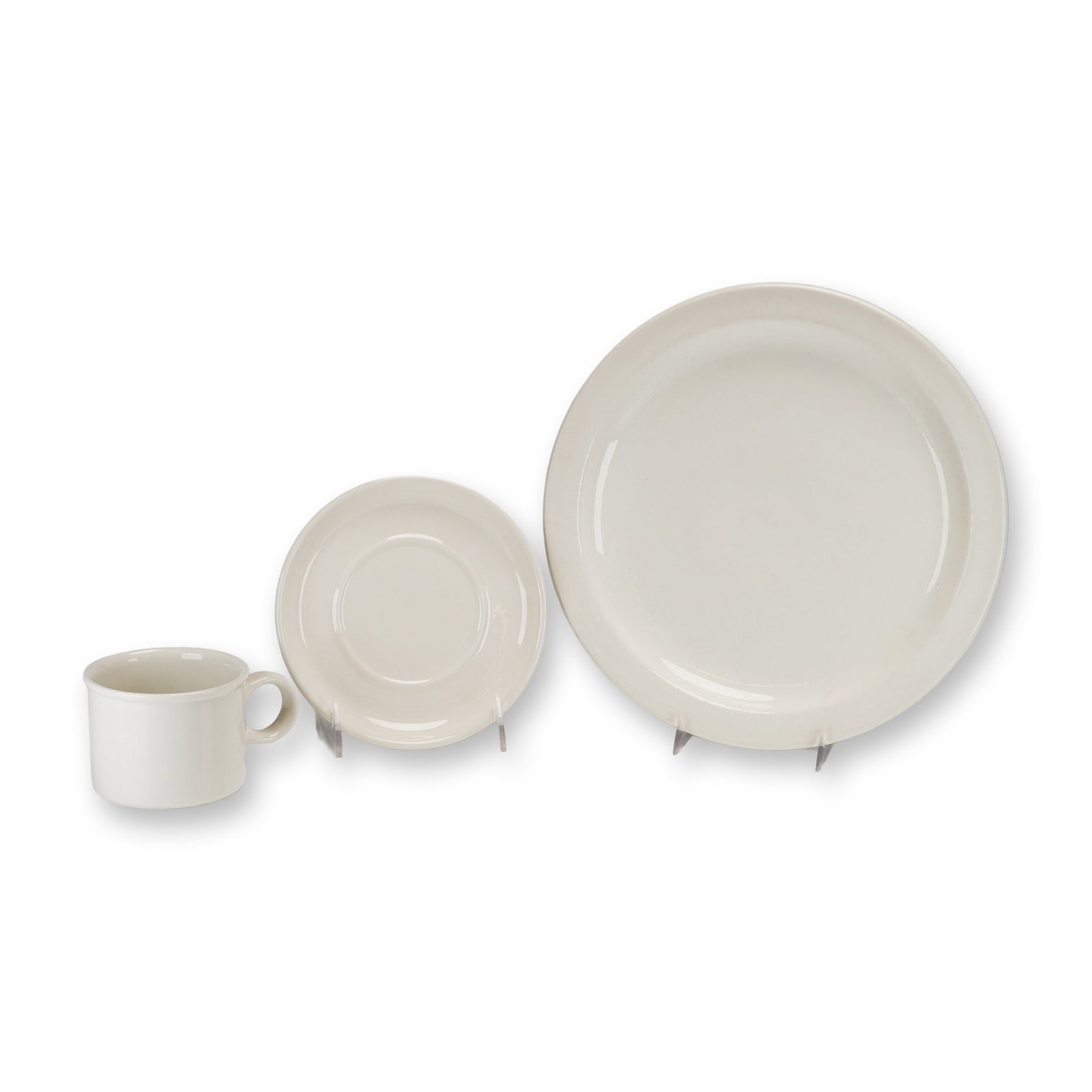 3pc Midwinter Wedgwood White Stoneware Tableware Pieces: This three-piece stoneware place setting is from the Stonehenge White pattern produced by Midwinter in England. The set is composed of cream-colored stoneware with a solid glossy glaze. The forms are 