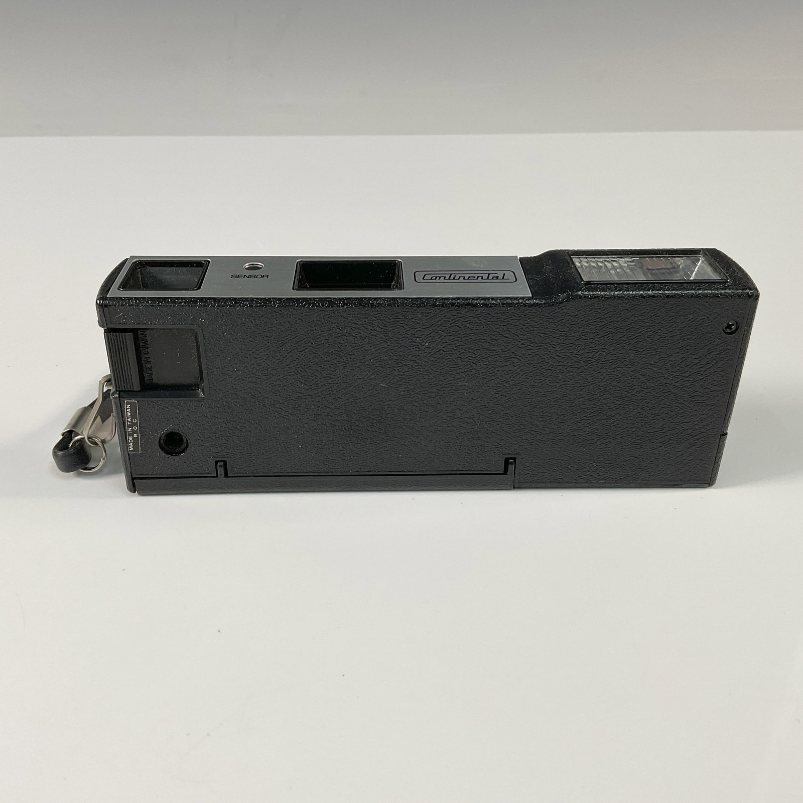 Continental Electroflash 555-S Camera with Case - 2