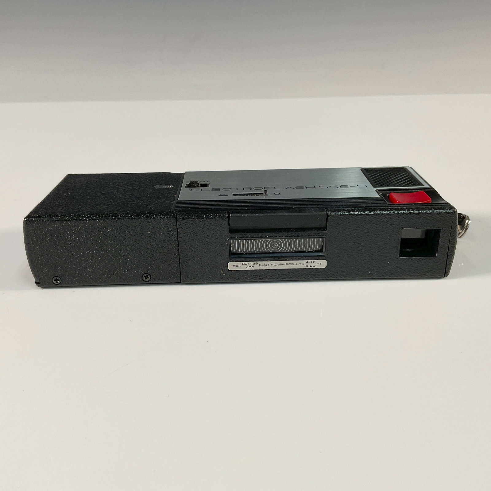 Continental Electroflash 555-S Camera with Case - 3