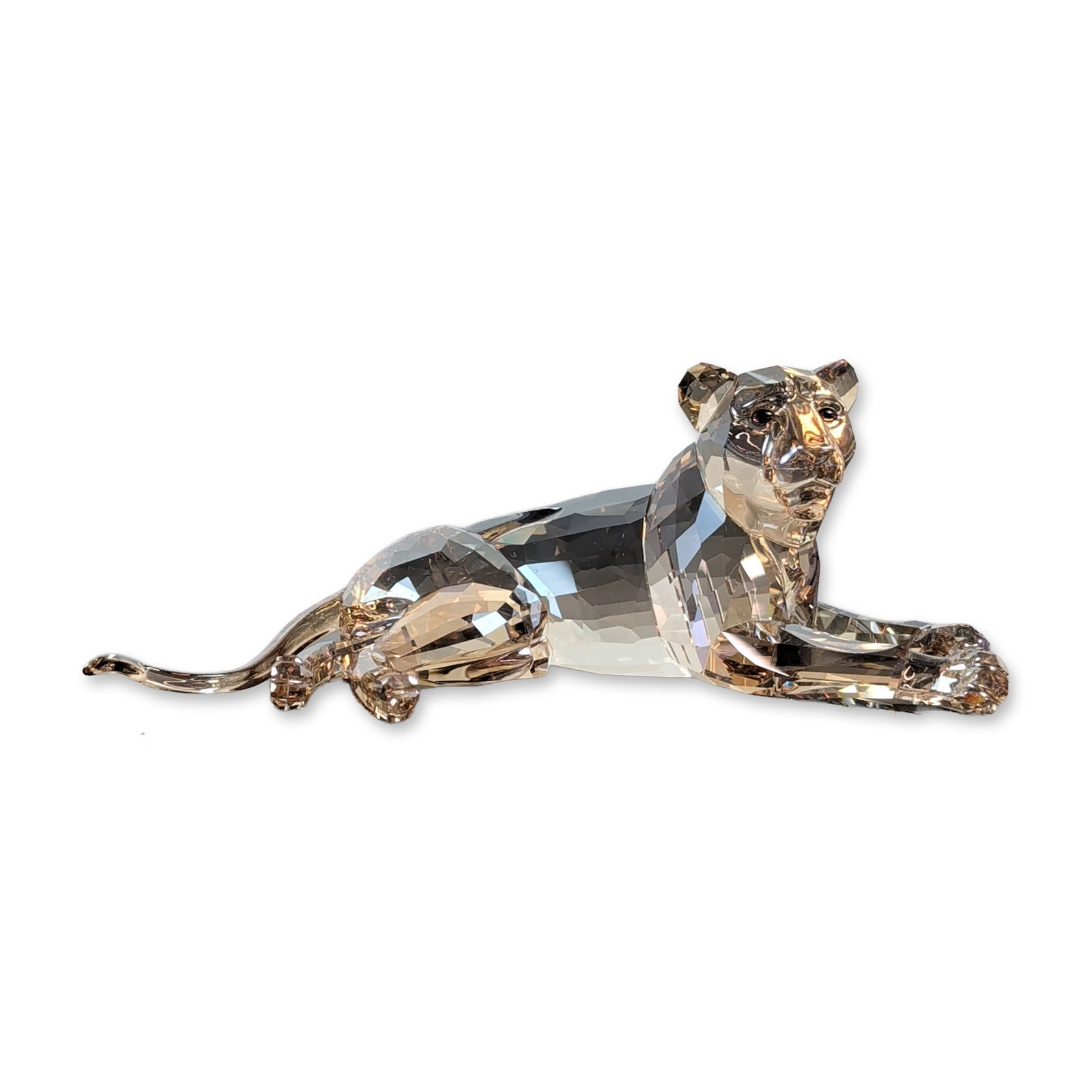 Swarovski SCS 2016 Annual Edition Crystal Lion Mother: The Swarovski Crystal Society (SCS) 2016 Annual Edition Lion Mother figurine, model 5135895, was designed by Heinz Tabertshofer and crafted from beautifully reflective light brown crystal facets. Depi