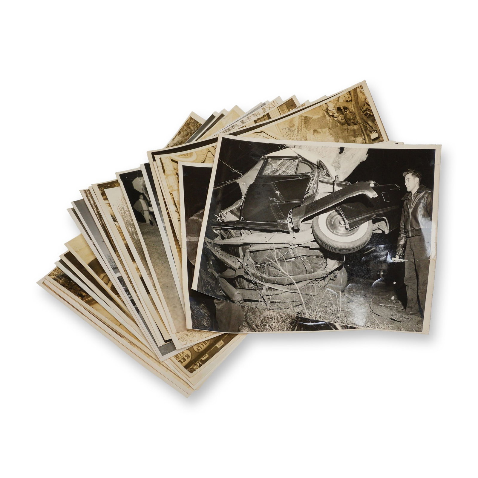 Lot of 20 Vintage Automotive Accident Photos, Middletown Police Dep't Forensic Views, & Period: An exceptionally evocative collection of vintage black-and-white gloss gelatin silver photographs detailing traffic accidents, police investigations, and vehicle recoveries. This group is highly compe