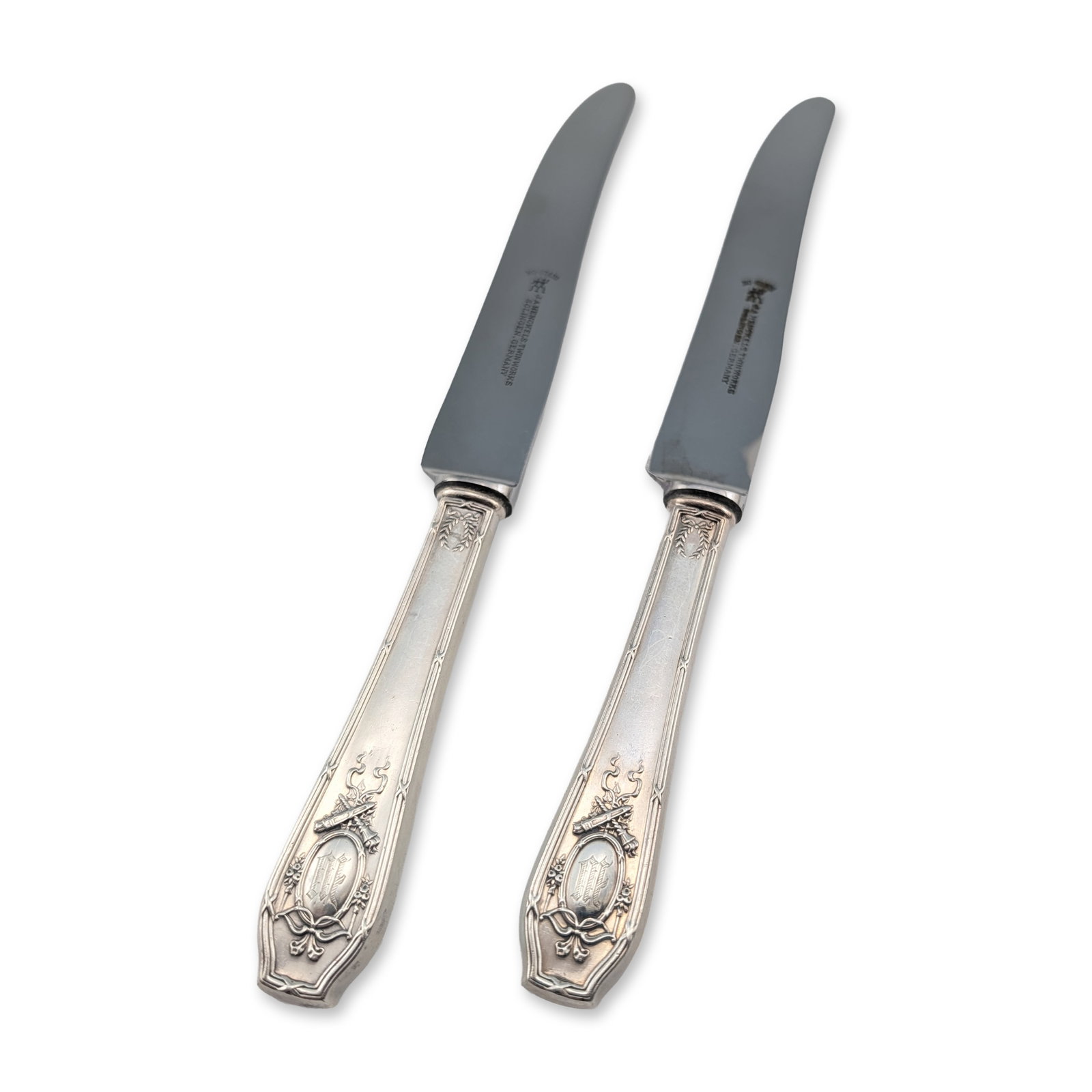 2pc R. Wallace & Sons Sterling Silver Handled Dinner Knives (1 of 5)