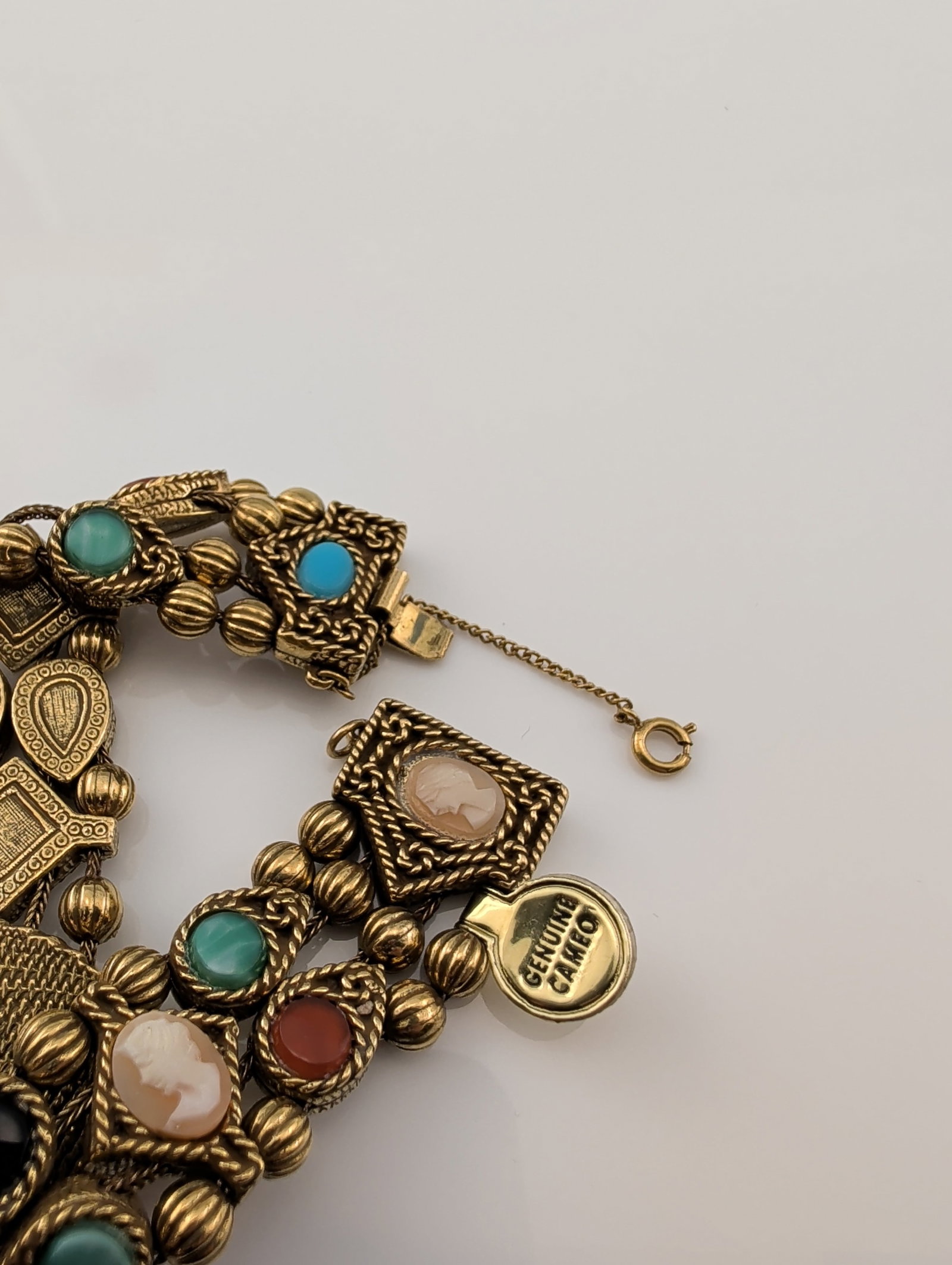 Multi-Strand Shell Cameo Bracelet - 4