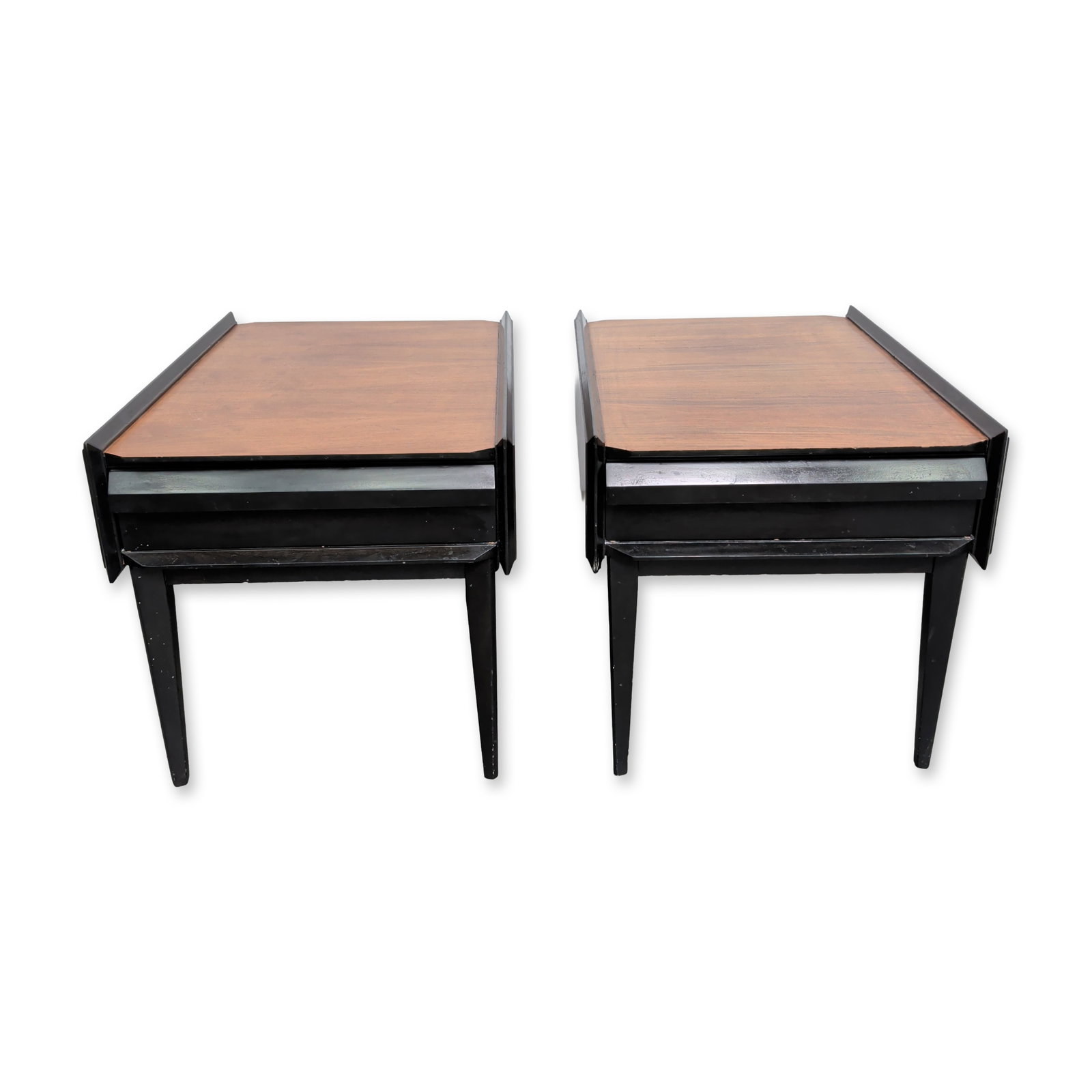 Pair of Lane Furniture Mid-Century Modern Walnut Side Tables: Pair of Lane Furniture mid-century modern side tables in a two-tone ebonized and walnut finish. Each table features a rectangular walnut veneered top with raised black gallery edges. The ebonized wood
