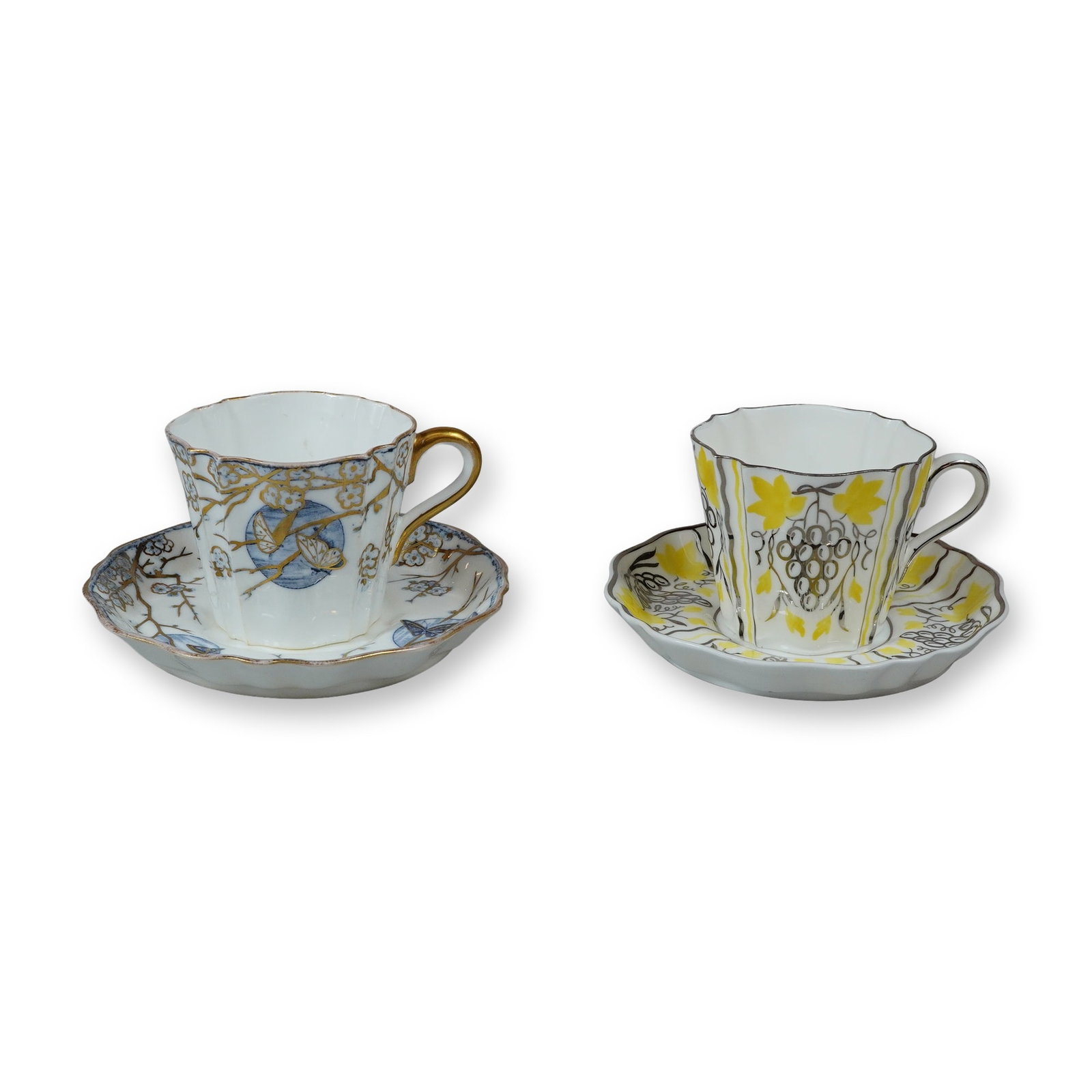 4pc Wedgwood Porcelain Cup and Saucer Sets: This lot consists of two porcelain cup and saucer sets featuring distinct decorative motifs on similar lobed forms. Both sets are constructed from fine porcelain with scalloped bodies and matching sca