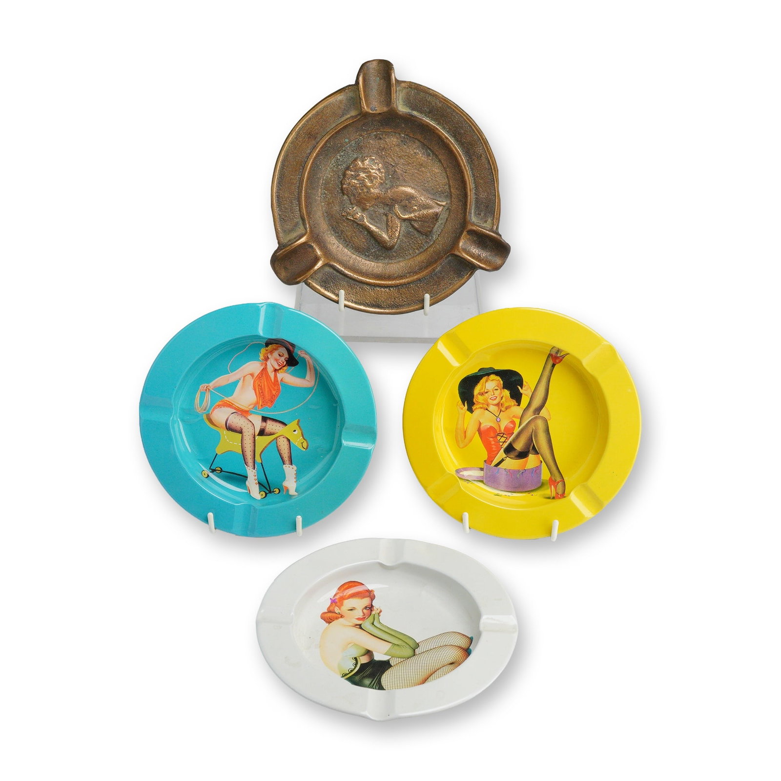 Group of 4 Vintage Pin Up Ashtrays (1 of 3)