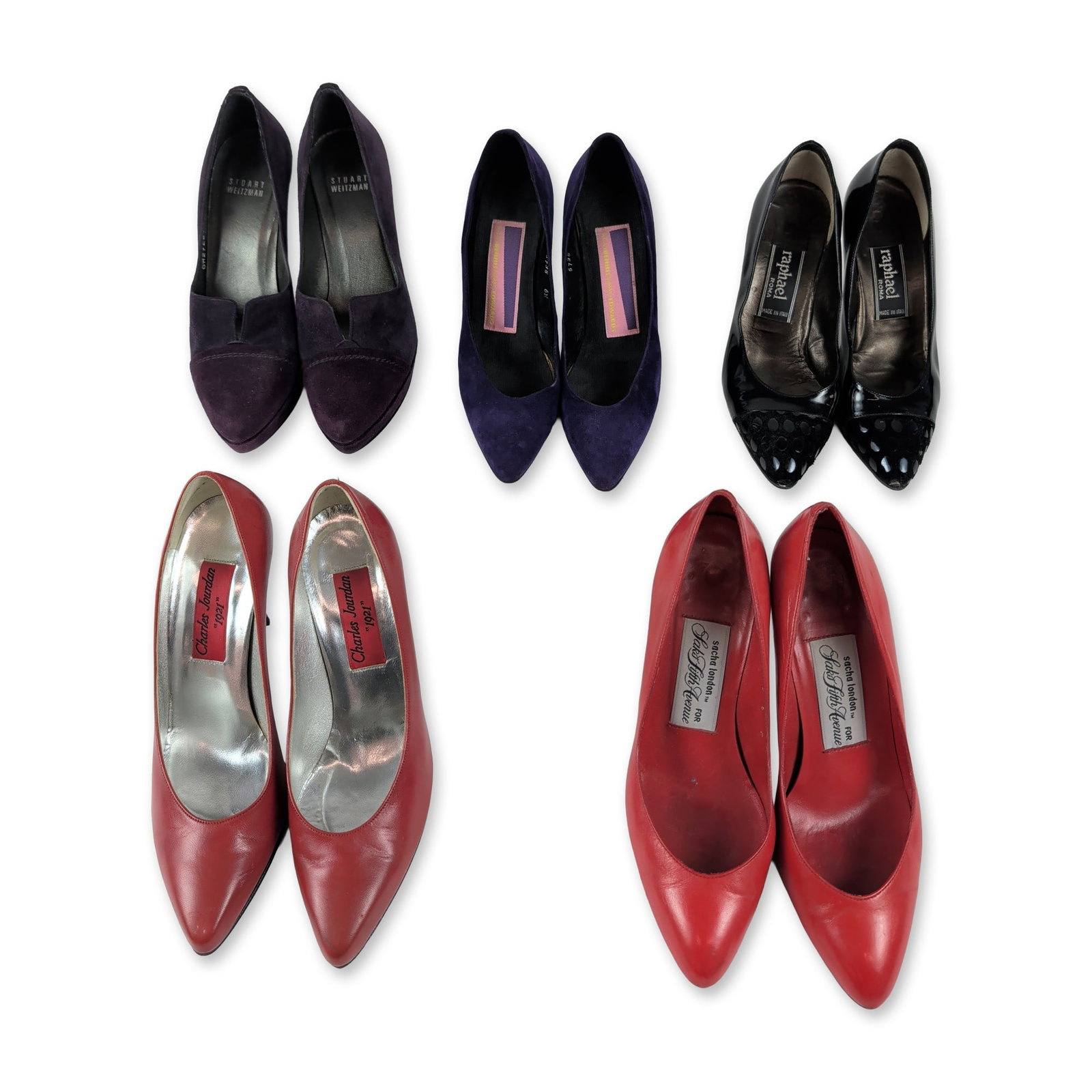 Group of Five Designer Vintage Pumps includes Stuart Weitzman, Charles Jourdan, Sacha London: The Kavallerie-Offizier-Sabel KD89, from the era of Kaiser Wilhelm II, has a straight, single-edged steel blade with double fullers. Its brass hilt includes a folding guard adorned with a pierced Prus