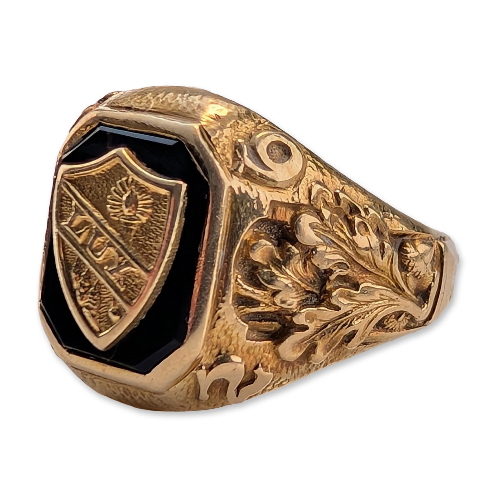 Tiffany & Co. 14K Gold and Onyx Signet Ring: A 14 karat yellow gold cocktail ring featuring a large high-domed mabe pearl. The pearl displays a creamy-white body color with prominent iridescent orient and is secured in a polished bezel setting. 