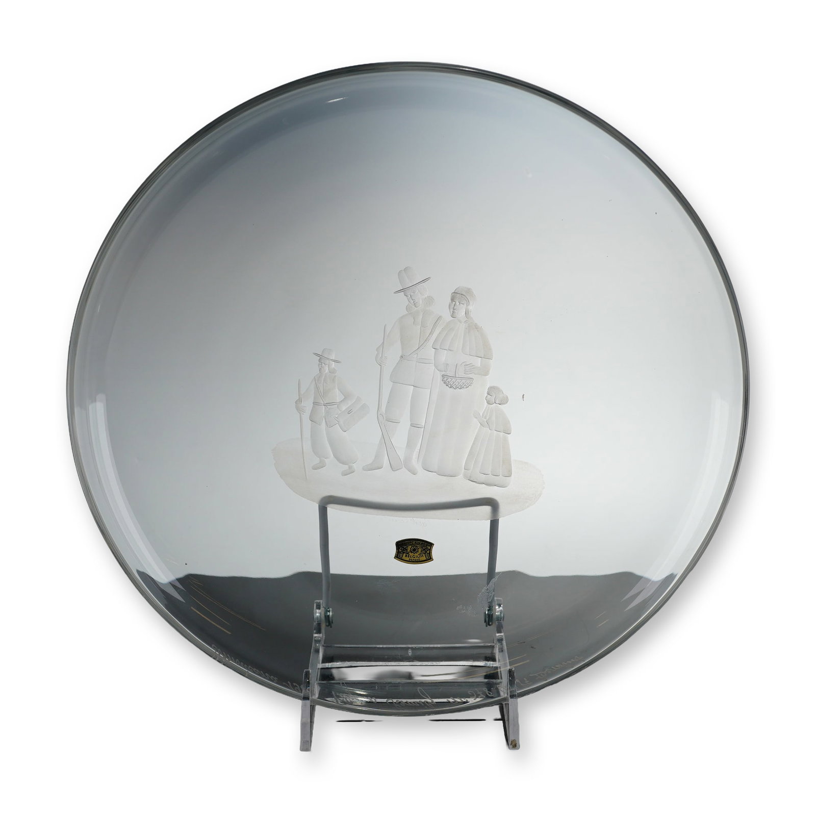 Val Saint Lambert Americana Collection Crystal Cabinet Plate, Pilgrim Family: This is a fine lead crystal collectors charger from the renowned Belgian glassworks, Val Saint Lambert. Part of the Americana Collection issued in 1969, the center of the plate features a finely detai