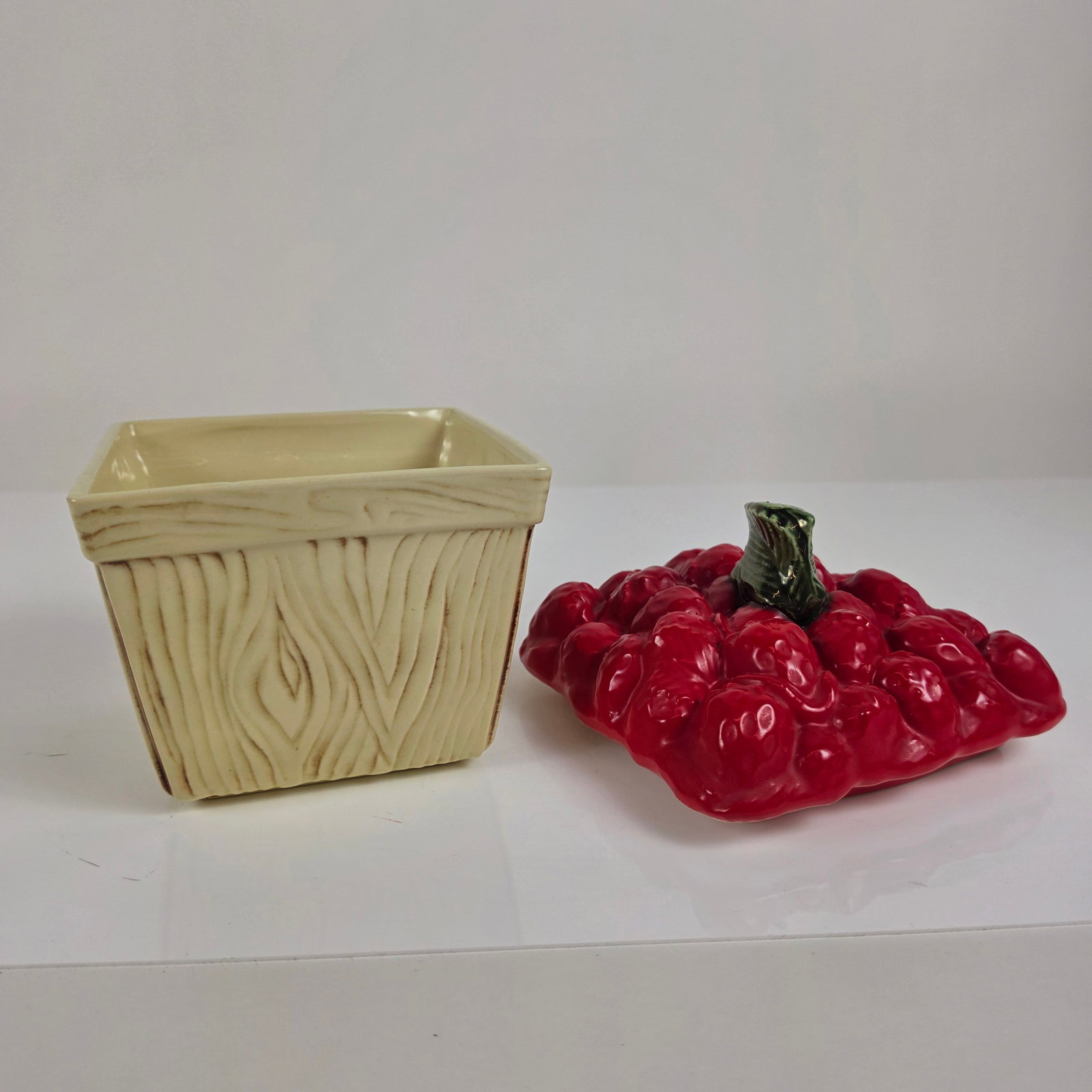Vintage Ceramic Raspberry Crate Cookie Jar - 4