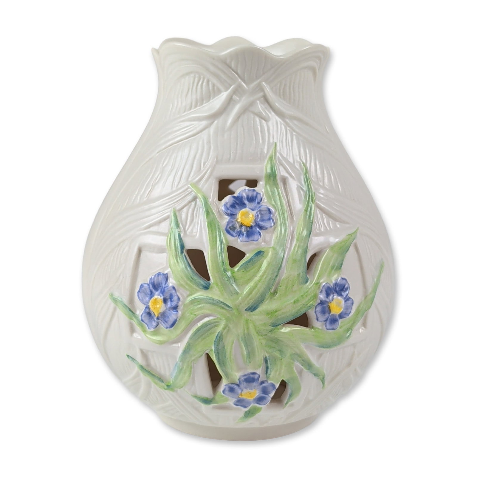 Belleek Ireland Parian Porcelain Floral Hurricane Lamp (1 of 5)