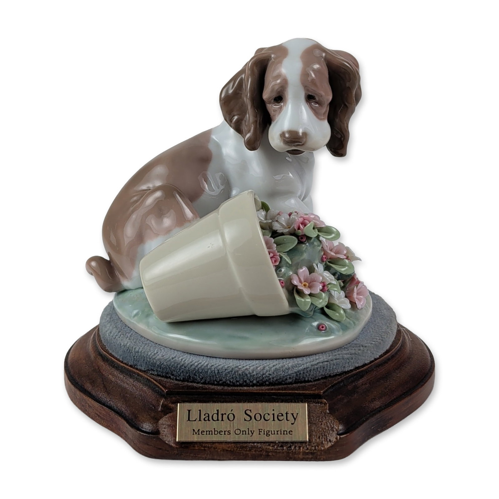Lladro Society It Wasn't Me Porcelain Dog Figurine 1007672 (1 of 5)