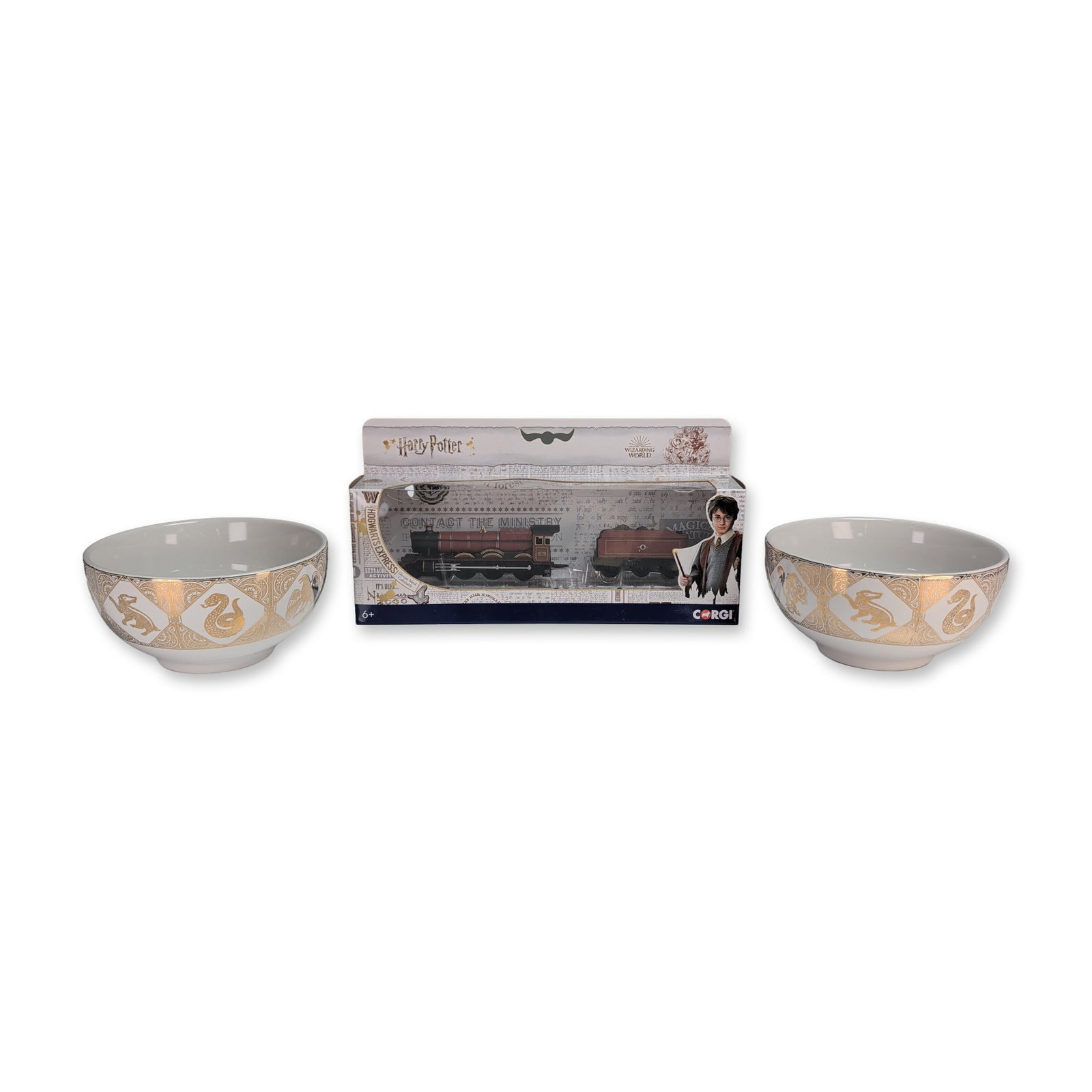 3pc Corgi Harry Potter Hogwarts Express Diecast Model & Universal Studios' The Wizarding World Harry (1 of 4)