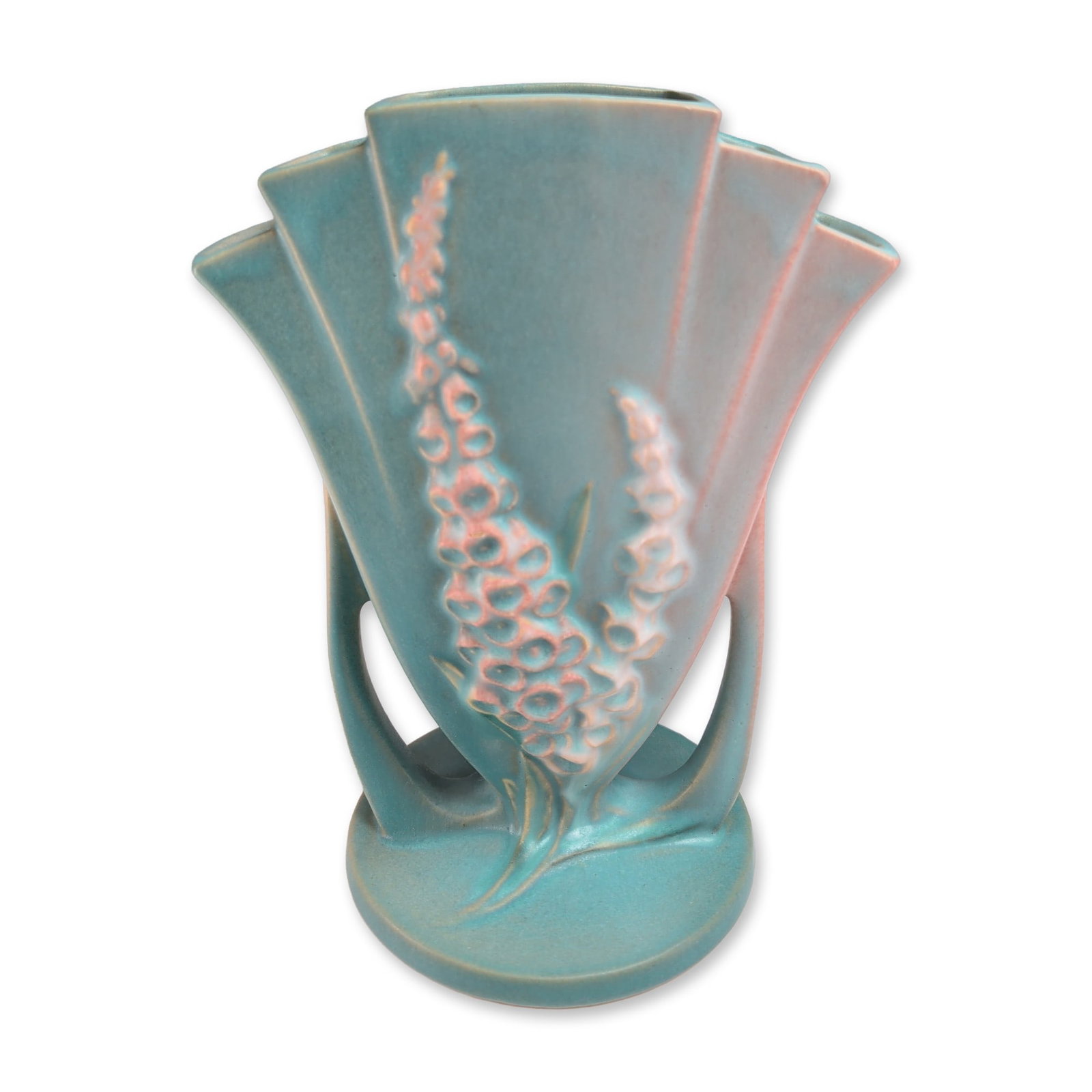 Roseville Pottery Foxglove Fan Vase: Roseville Pottery fan-shaped vase in the Foxglove pattern, earthenware, with a matte aqua glaze and rose highlights. The vessel features a three-stepped tiered rim and two arched handles, with the bod