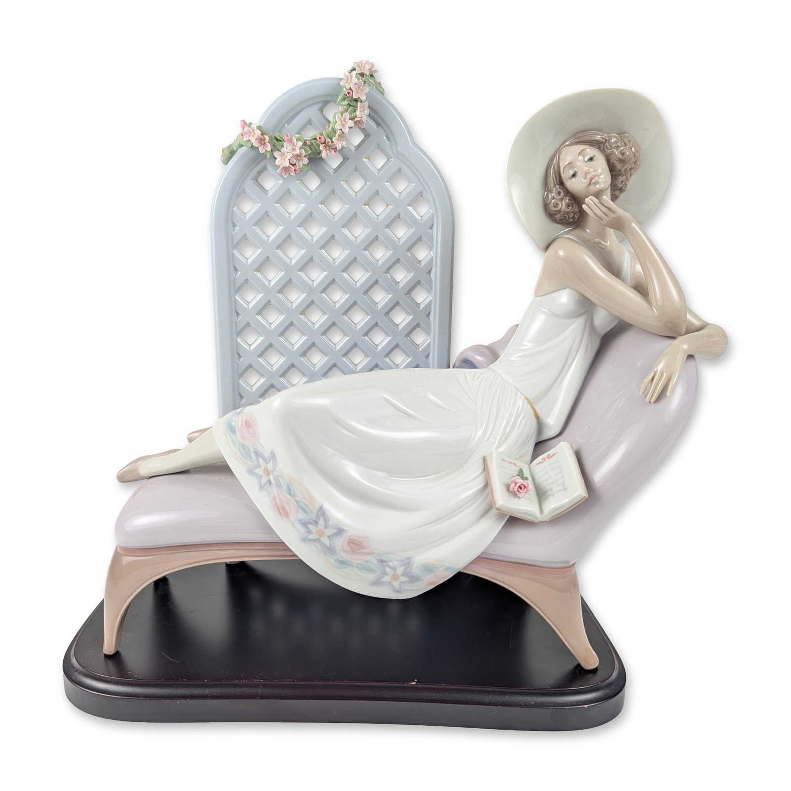 Lladro Porcelain Figurine, Garden of Dreams 1007634 (1 of 10)